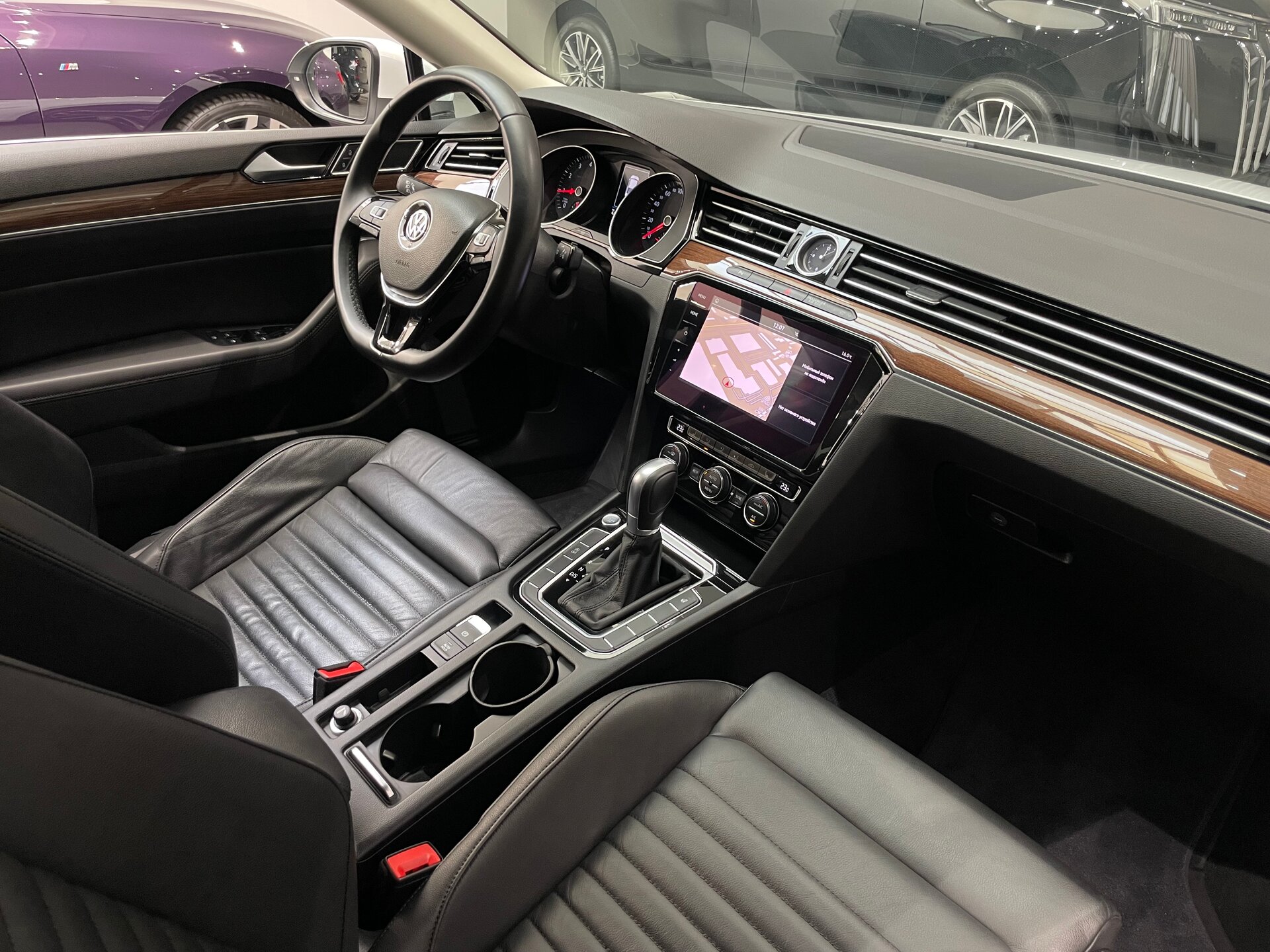 Автомобиль Volkswagen Passat 1.8 AMT (180 л.с.) - 11