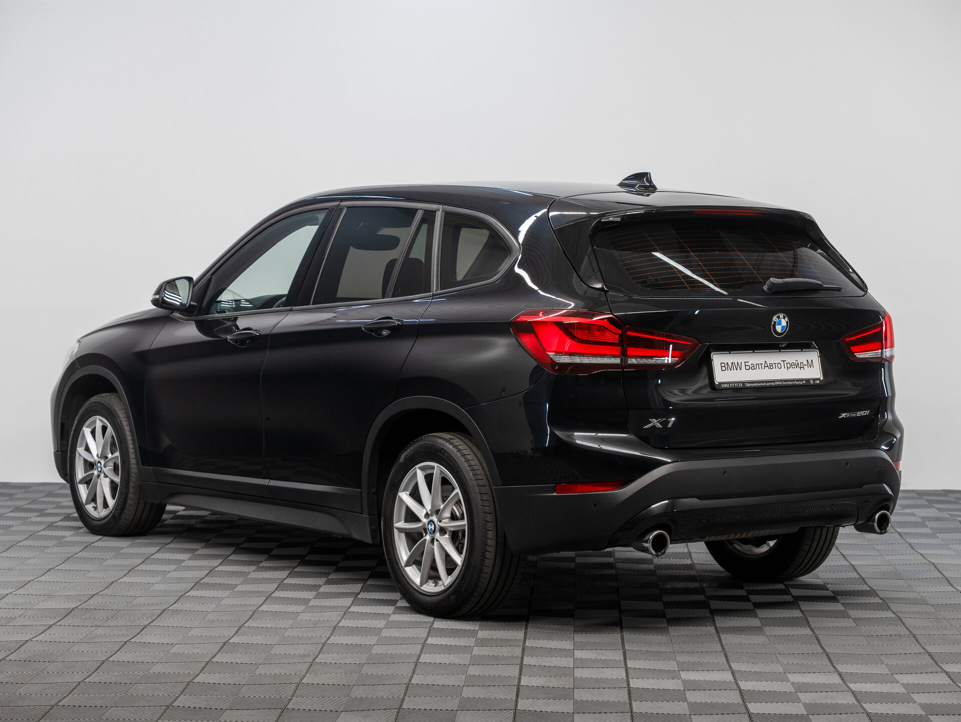 Автомобиль BMW X1 20i xDrive 2.0 AT (192 л.с.) 4WD - 7