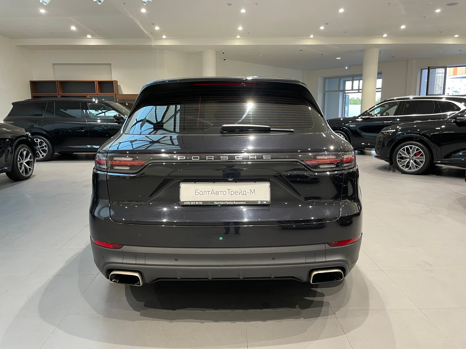 Автомобиль Porsche Cayenne 3.0 AT (340 л.с.) 4WD - 5
