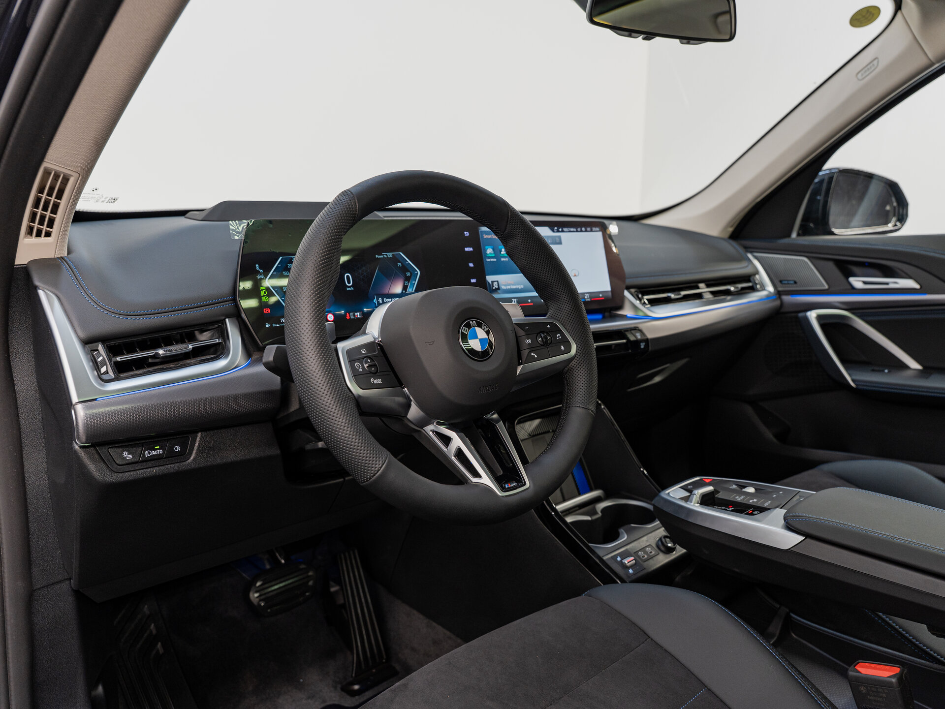 Автомобиль BMW X1 25Li xDrive 2.0 AMT (204 л.с.) 4WD - 12