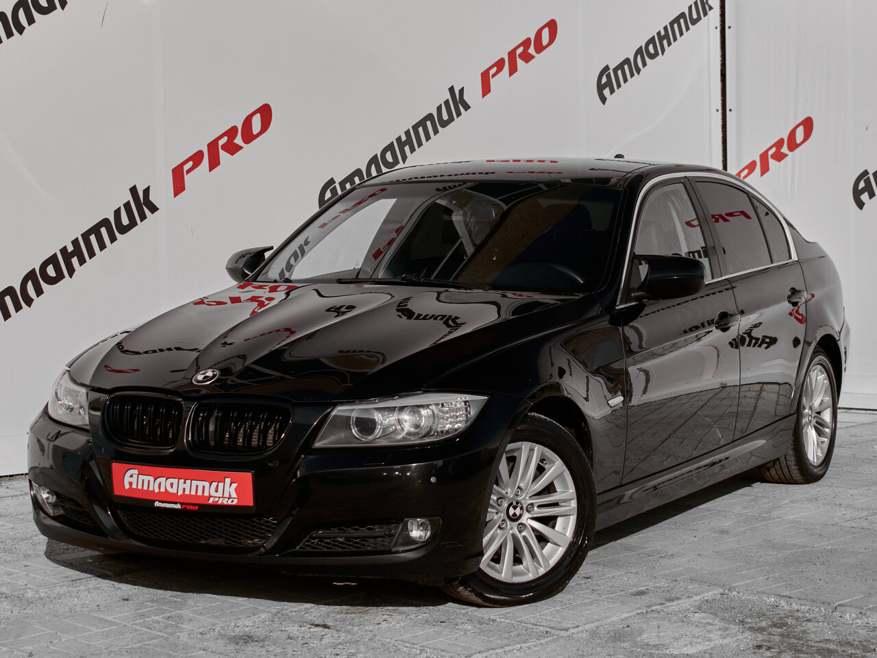 Купить BMW 3 серии 325i xDrive 3.0 AT (218 л.с.) 4WD, 2009 в Екатеренбурге