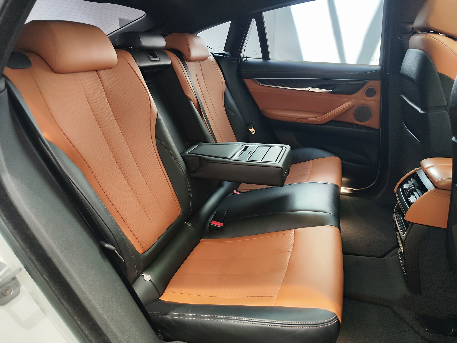Автомобиль BMW X6 40d 3.0d AT (313 л.с.) 4WD - 11