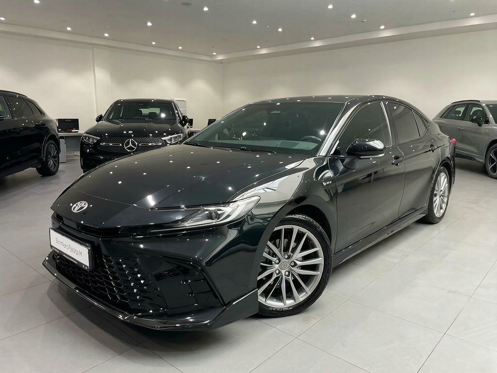 Автомобиль Toyota Camry 2.0hyb CVT (197 л.с.) - 1
