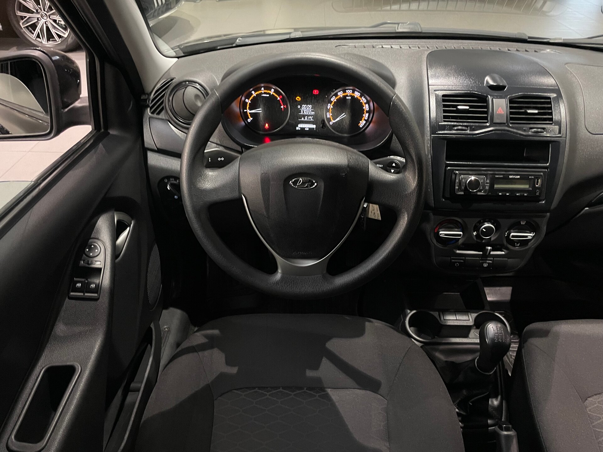 Автомобиль Lada (ВАЗ) Granta 1.6 MT (90 л.с.) - 14