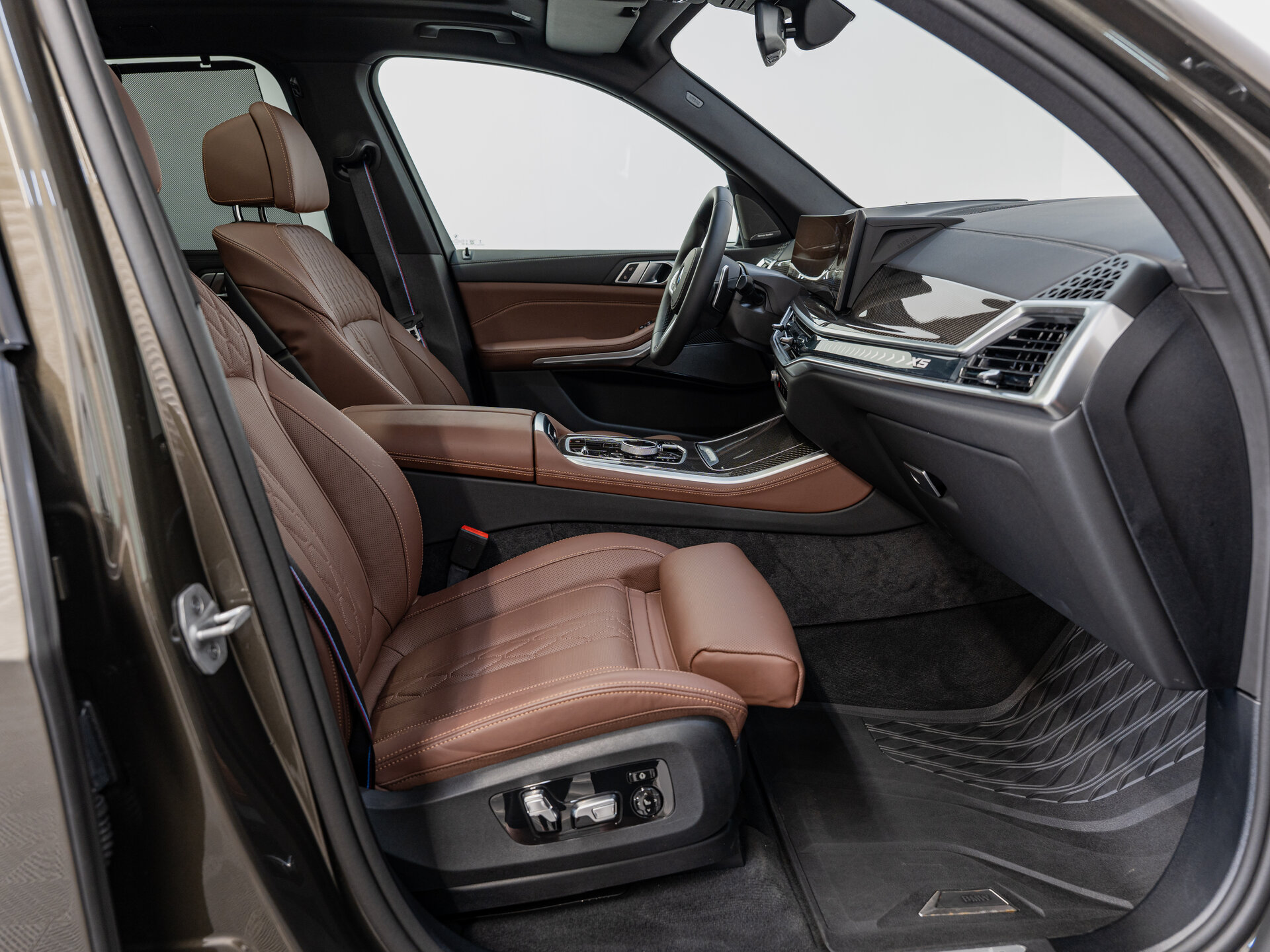 Автомобиль BMW X5 40i 3.0 AT (381 л.с.) 4WD - 10