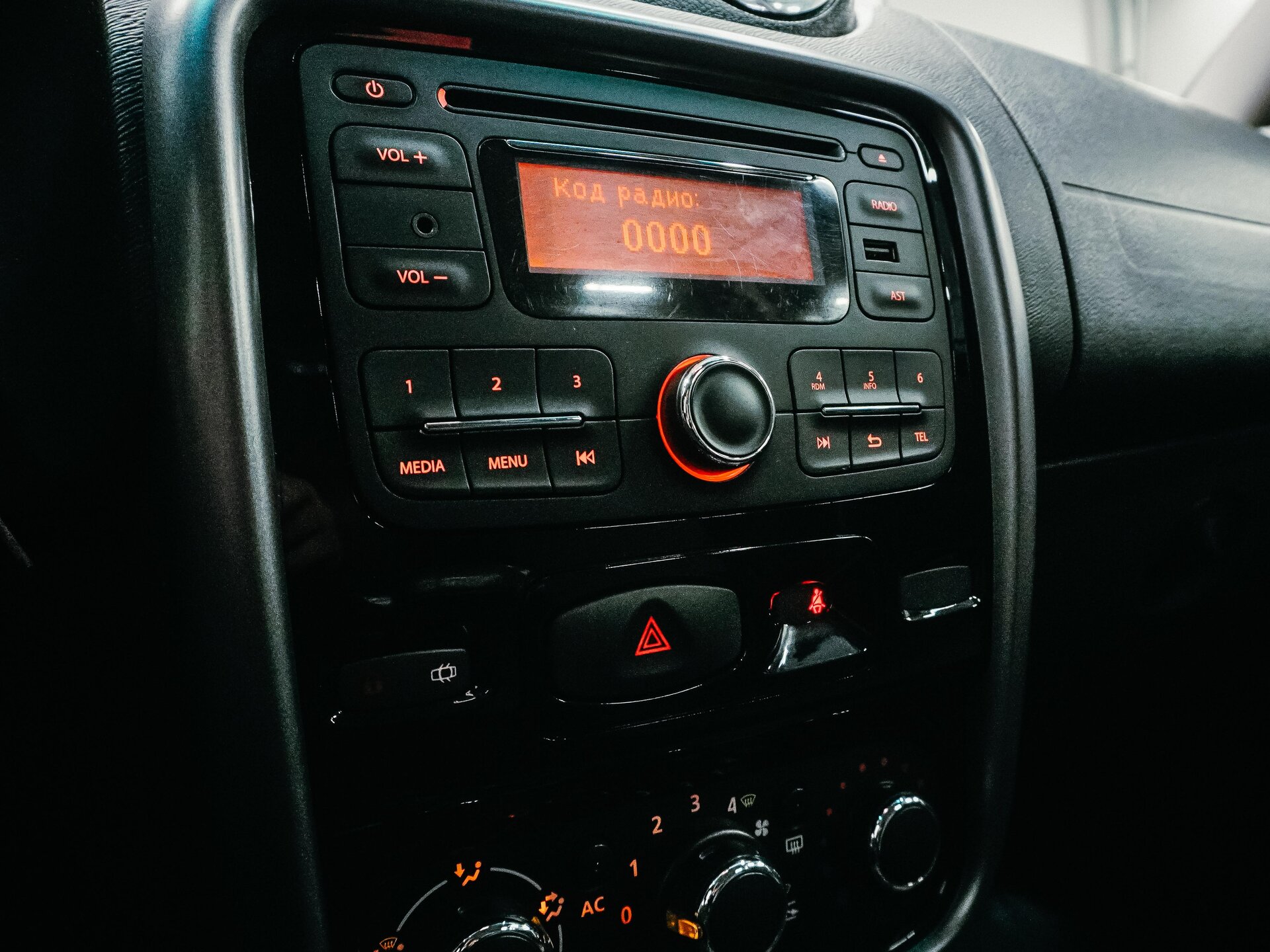 Renault Duster 2014 19