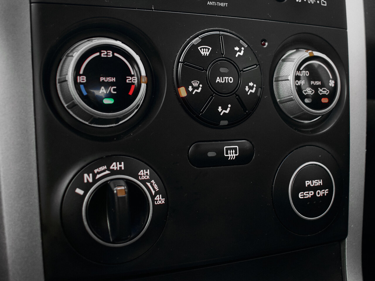 Купить Suzuki Grand Vitara 2.0 MT (140 л.с.) 4WD, 2008 в Екатеренбурге