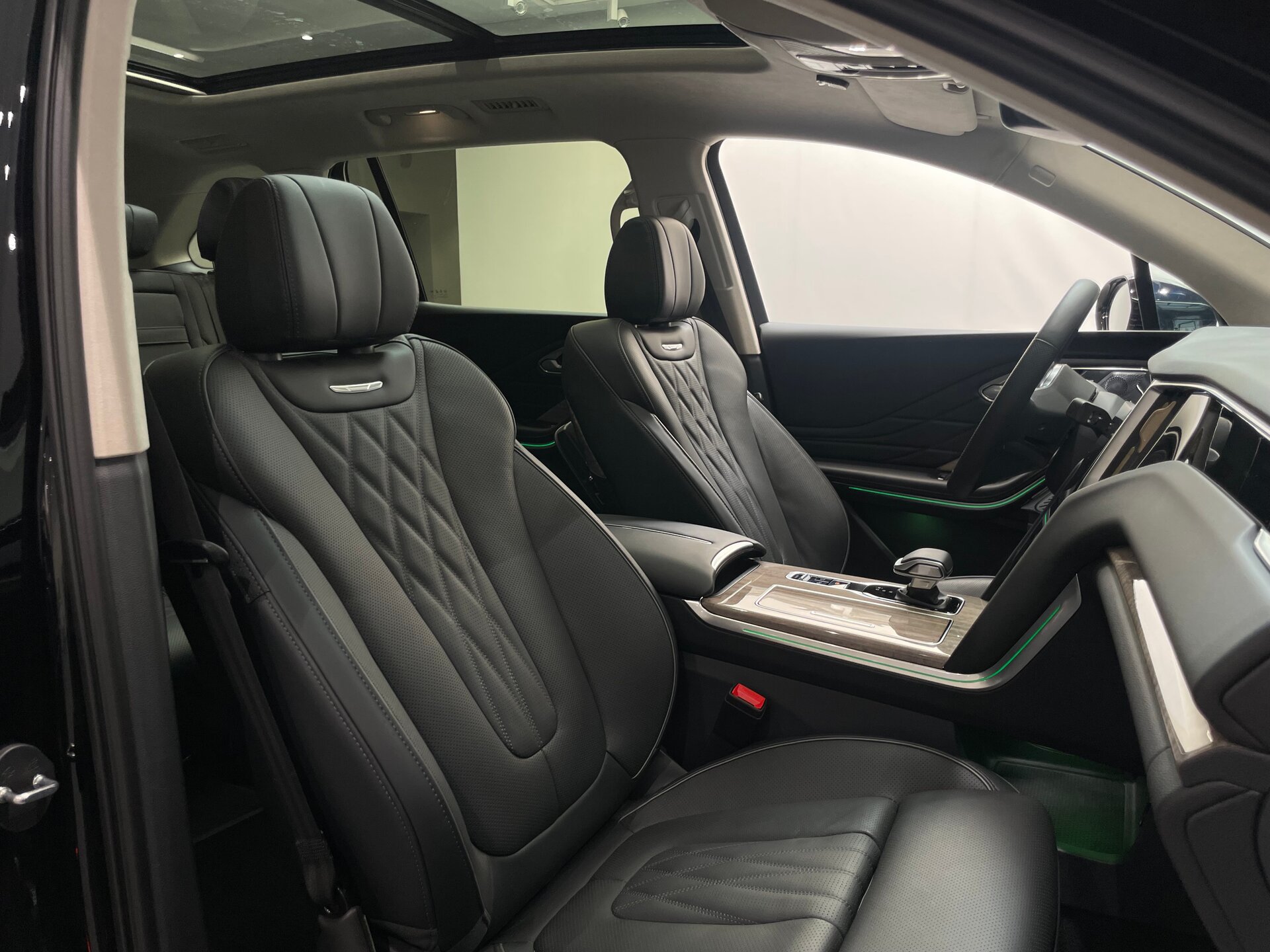 Автомобиль Hongqi HS7 2.0 AT (245 л.с.) 4WD - 13