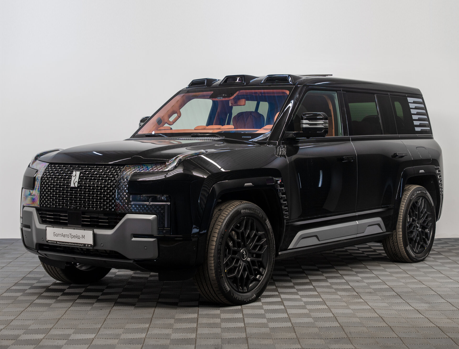 Автомобиль BYD Yangwang U8 49 kWh 2.0hyb AT (1197 л.с.) 4WD - 1