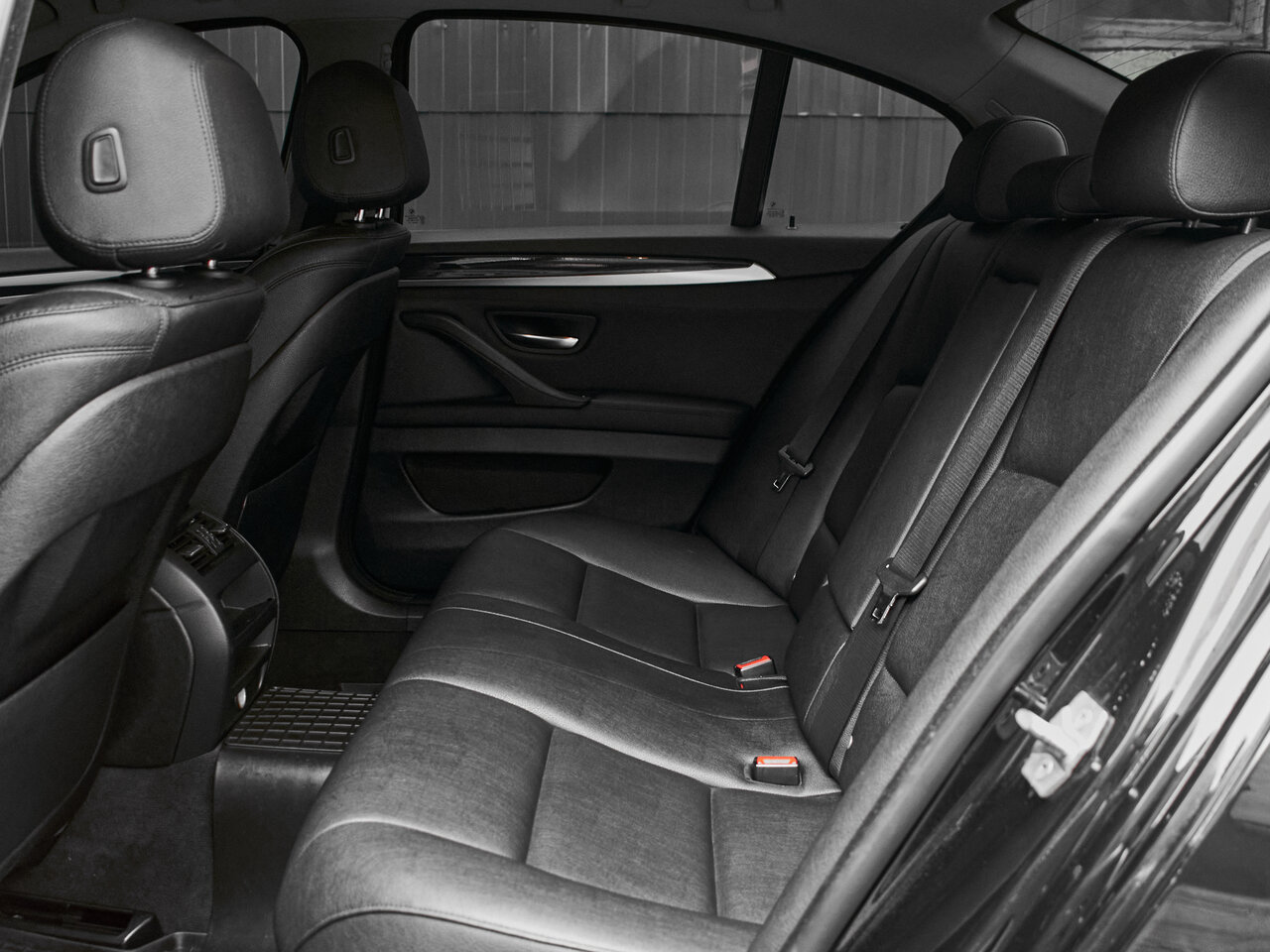 Купить BMW 5 серии 520d 2.0d AT (184 л.с.), 2013 в Екатеренбурге