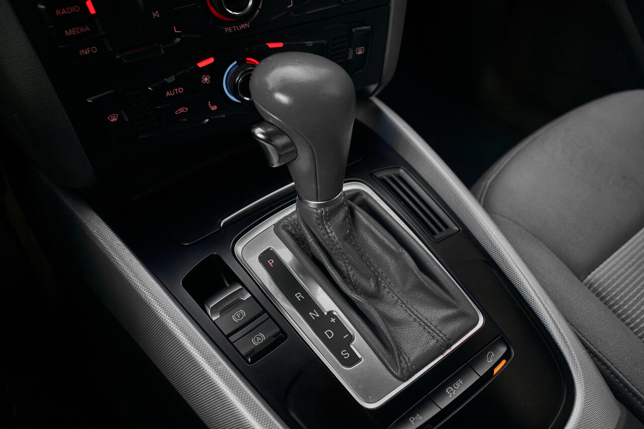 Купить Audi Q5 2.0 AMT (211 л.с.) 4WD, 2012 в Екатеренбурге