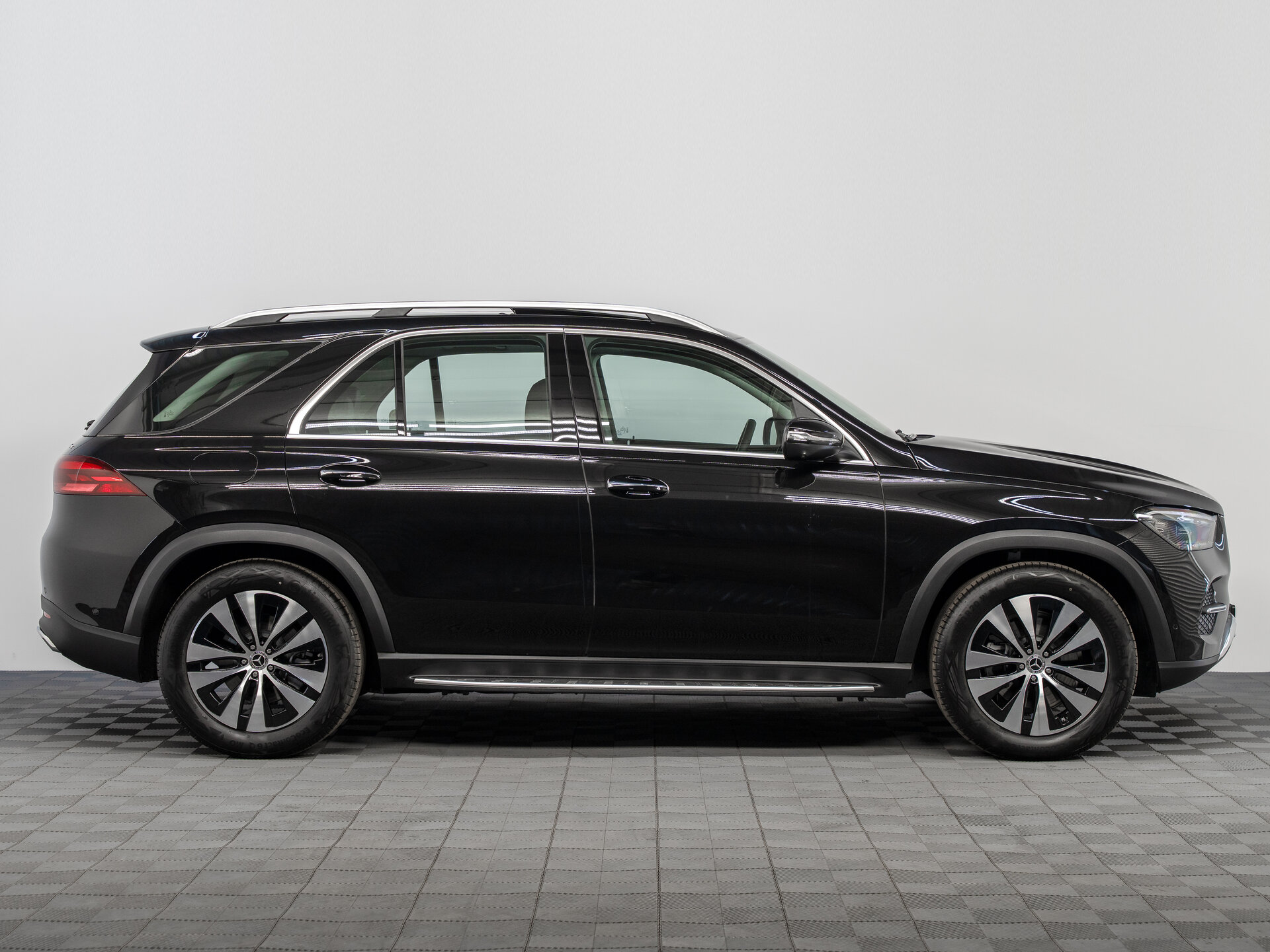 Автомобиль Mercedes-Benz GLE 350 2.0 AT (258 л.с.) 4WD - 8