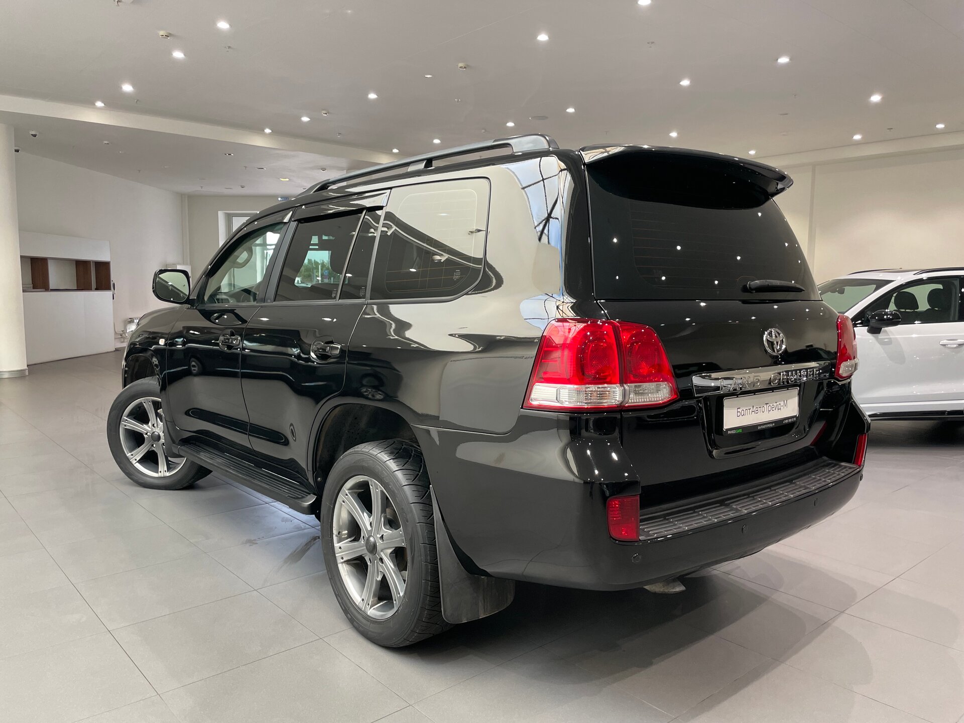 Автомобиль Toyota Land Cruiser 4.5d AT (235 л.с.) 4WD - 4