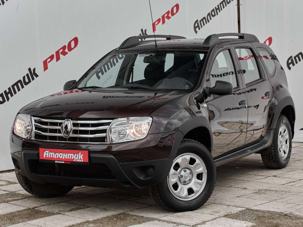 Купить Renault Duster 1.6 MT (102 л.с.), 2014 в Екатеренбурге