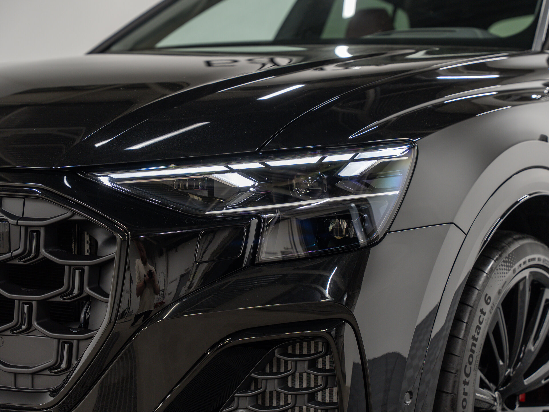 Автомобиль Audi SQ8 4.0 AT (507 л.с.) 4WD - 2