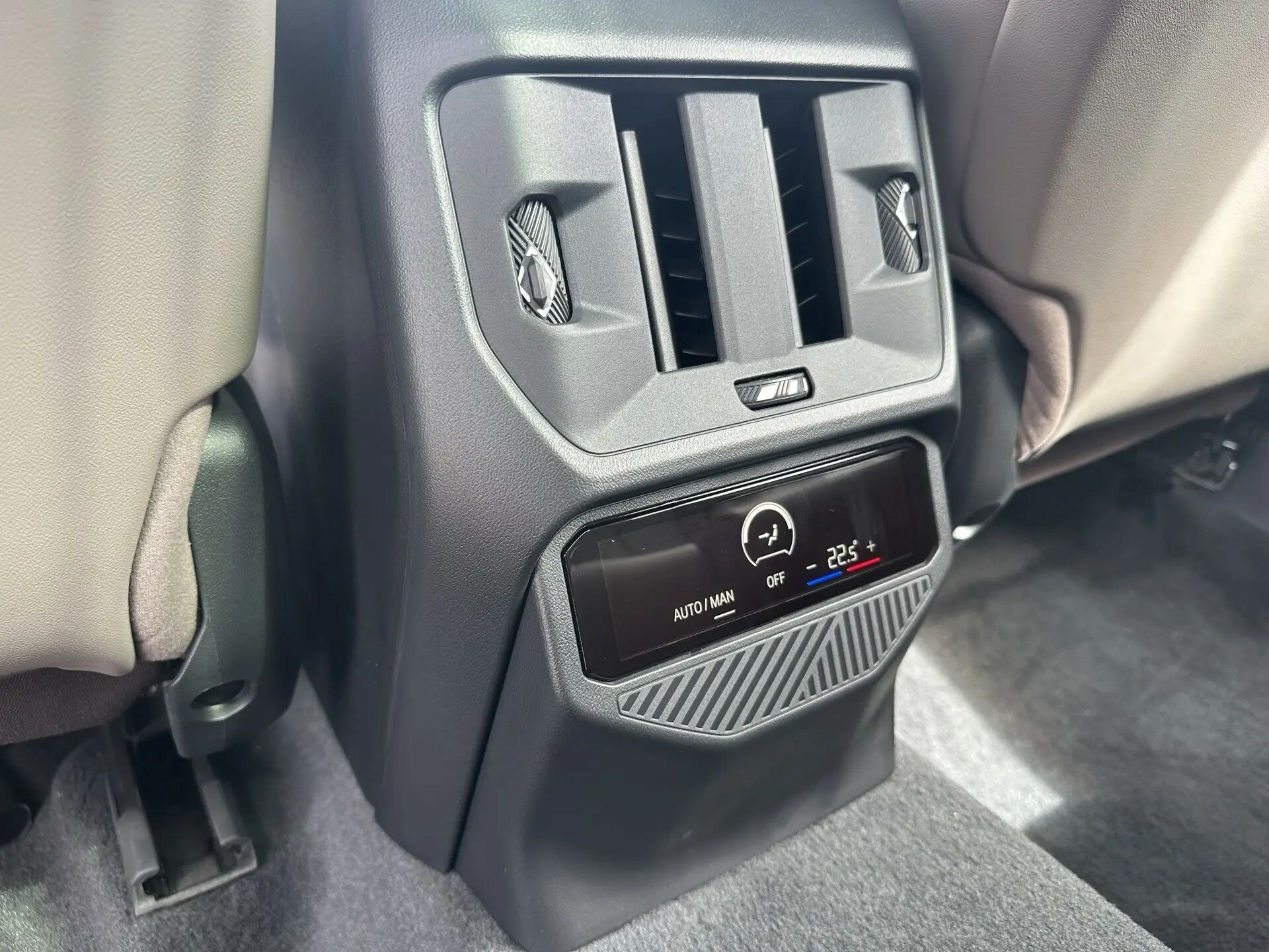 Автомобиль BMW X3 30L xDrive 2.0 AT (258 л.с.) 4WD - 12