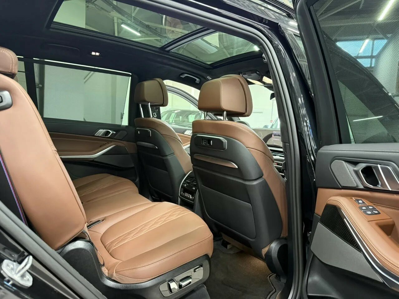 Автомобиль BMW X7 40d 3.0d AT (340 л.с.) 4WD - 14