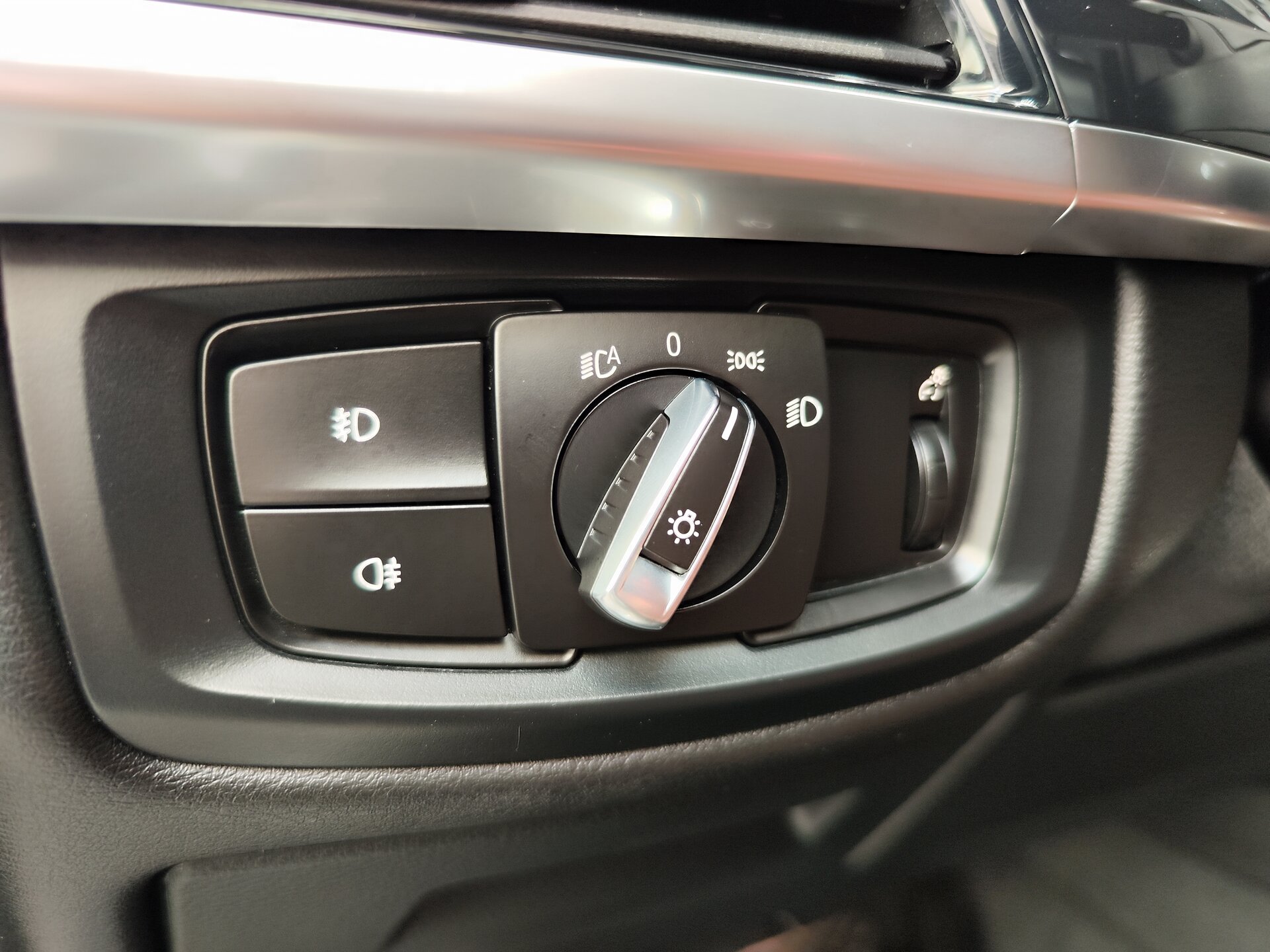 Автомобиль BMW X6 40d 3.0d AT (313 л.с.) 4WD - 20