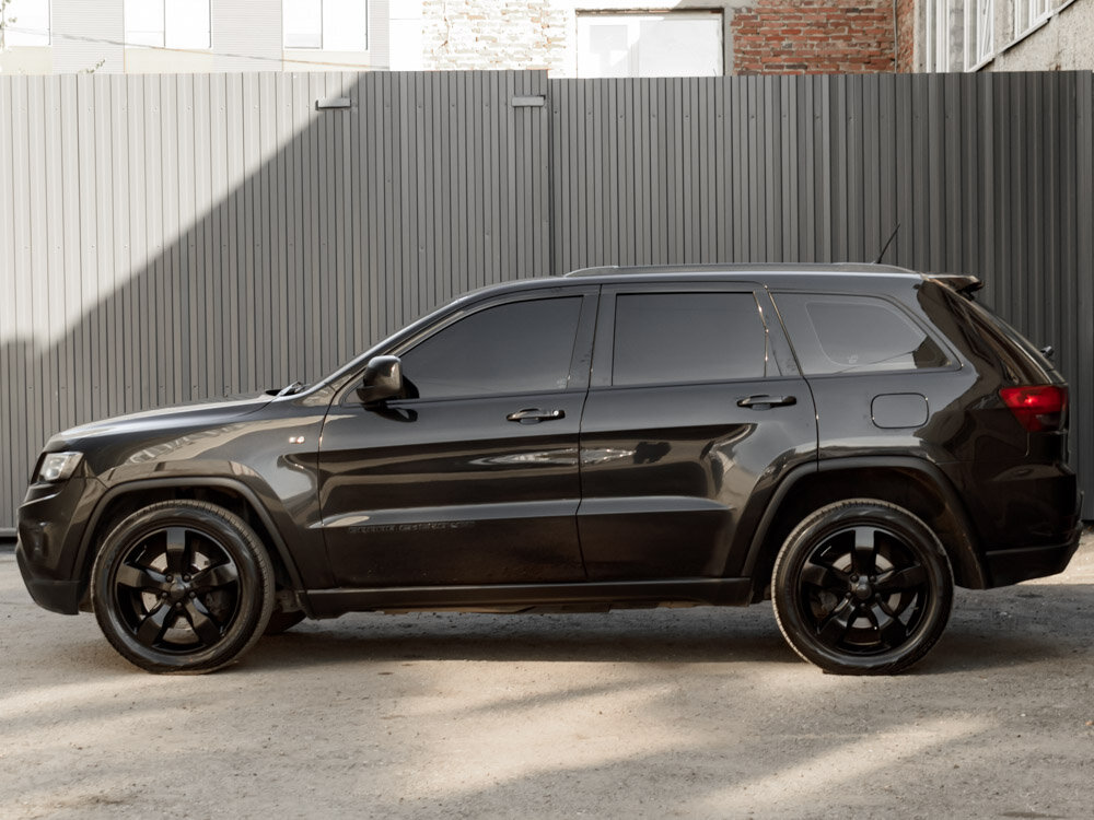 Купить Jeep Grand Cherokee 3.6 AT (286 л.с.) 4WD, 2011 в Екатеренбурге