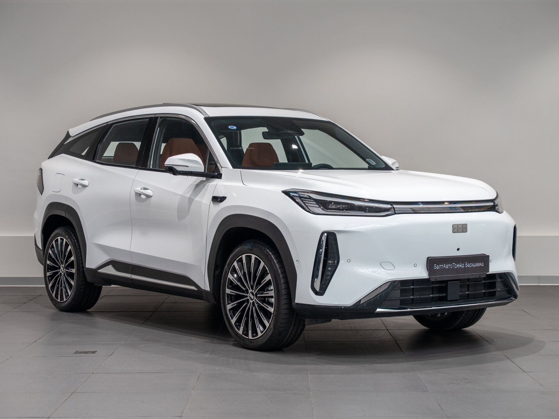 Автомобиль Geely Galaxy M7 1.5hyb AT (238 л.с.) - 3
