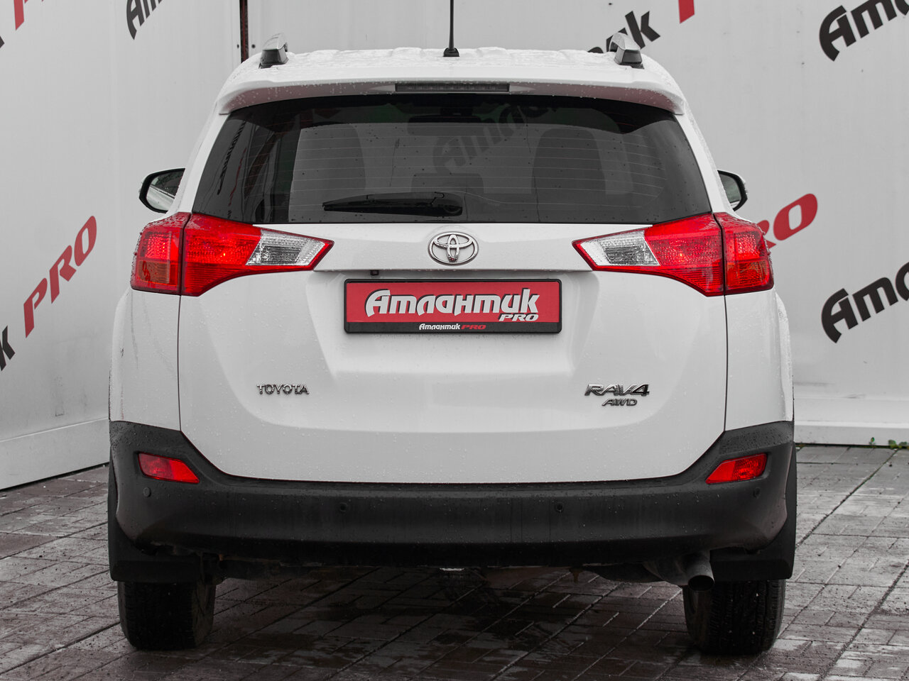 Купить Toyota RAV4 2.0 CVT (146 л.с.) 4WD, 2014 в Екатеренбурге