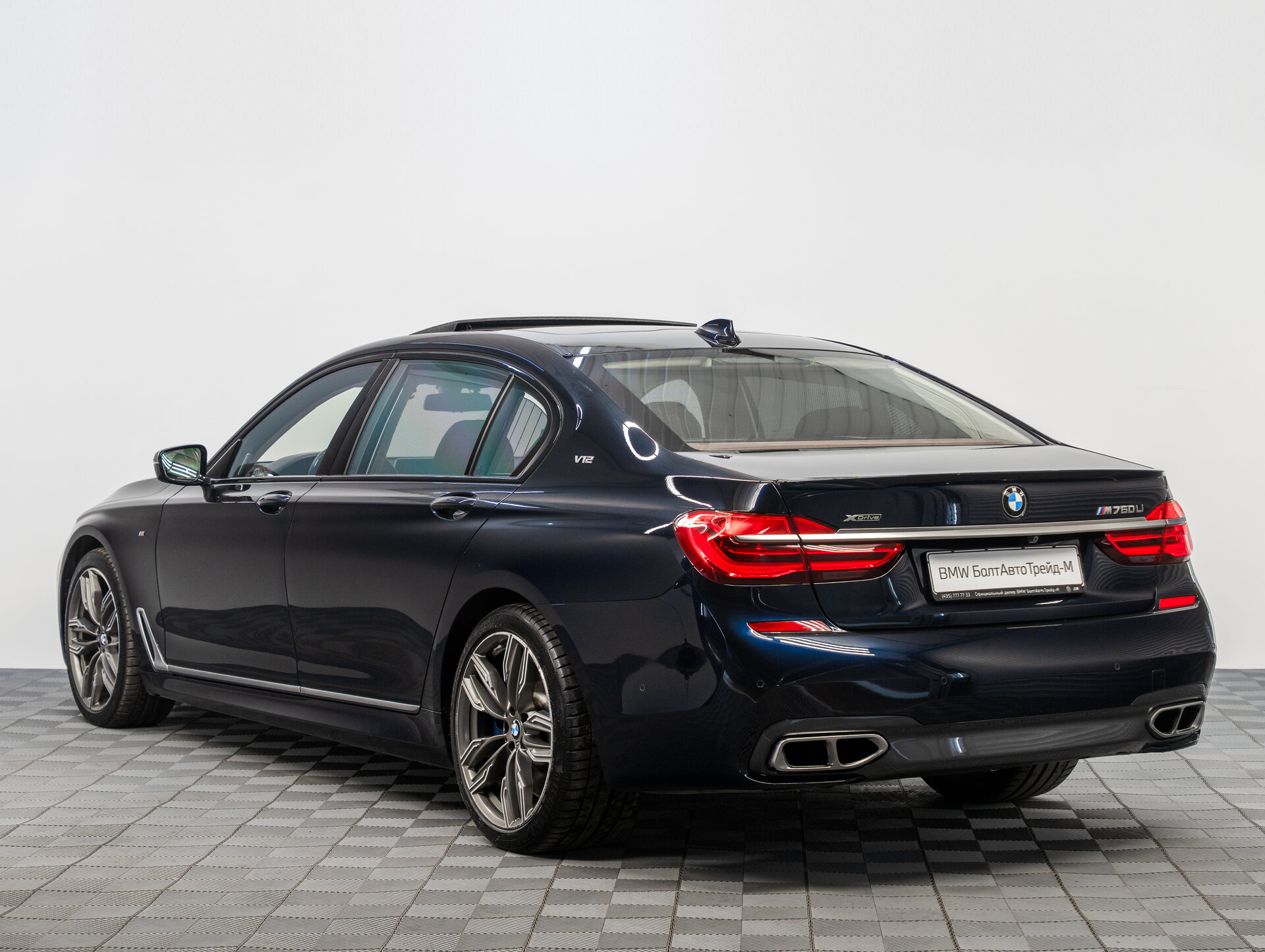Автомобиль BMW 7 серии M760Li xDrive 6.6 AT (610 л.с.) 4WD - 7