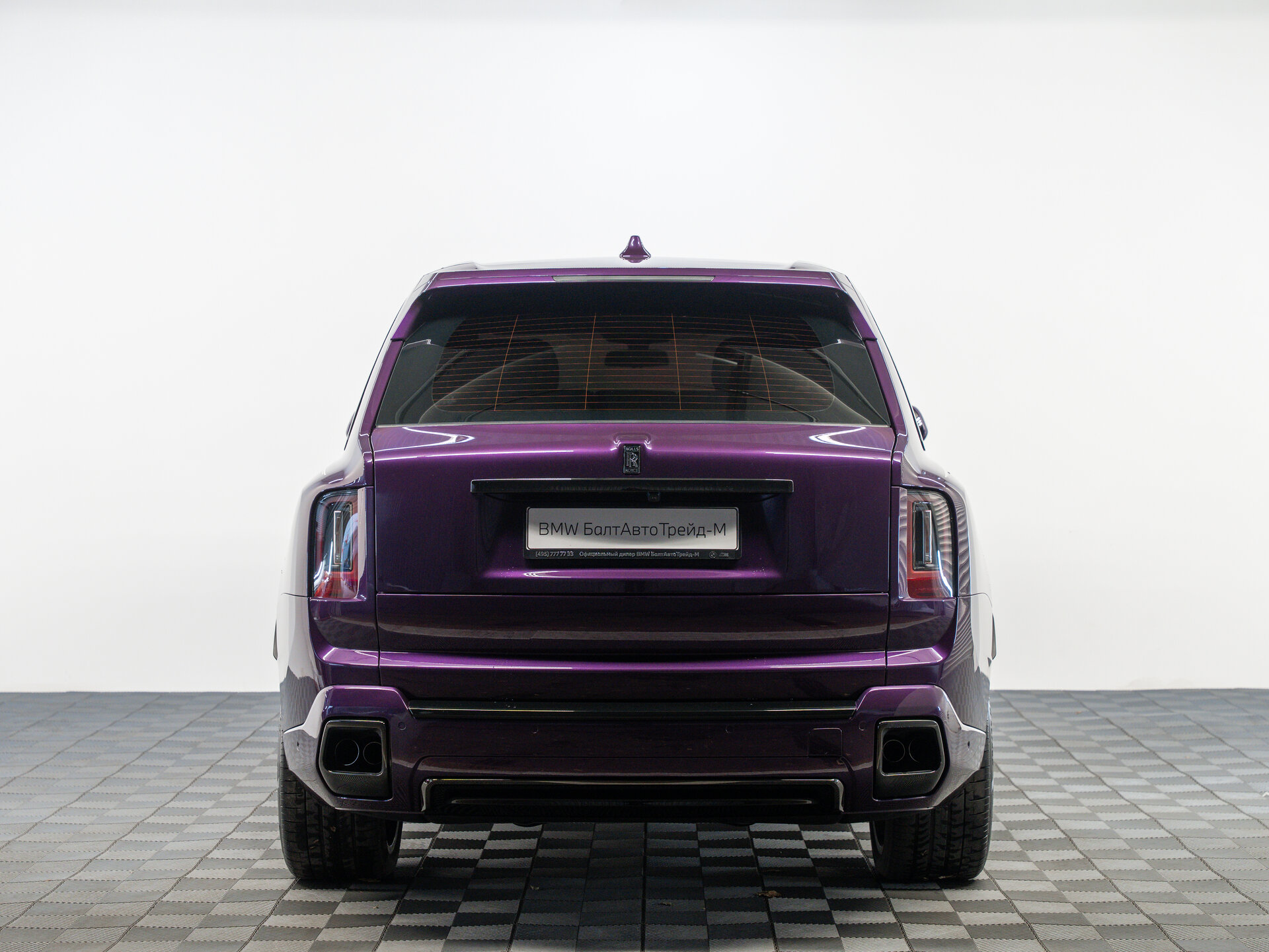 Автомобиль Rolls-Royce Cullinan Black Badge 6.8 AT (600 л.с.) 4WD - 7
