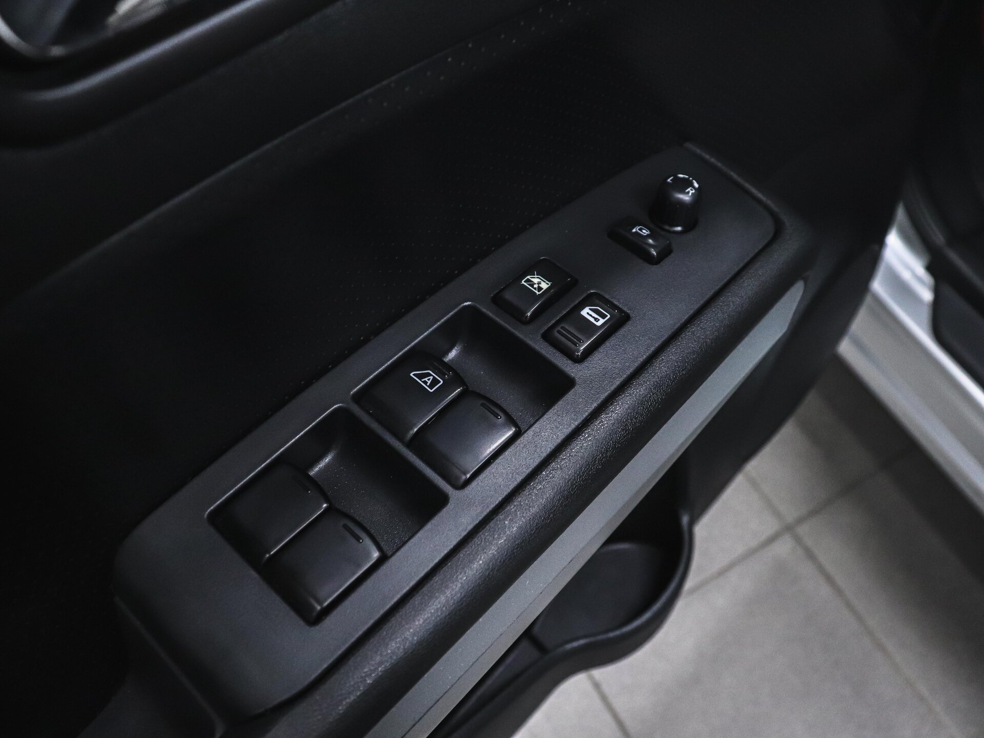 Nissan X-Trail 2011 10