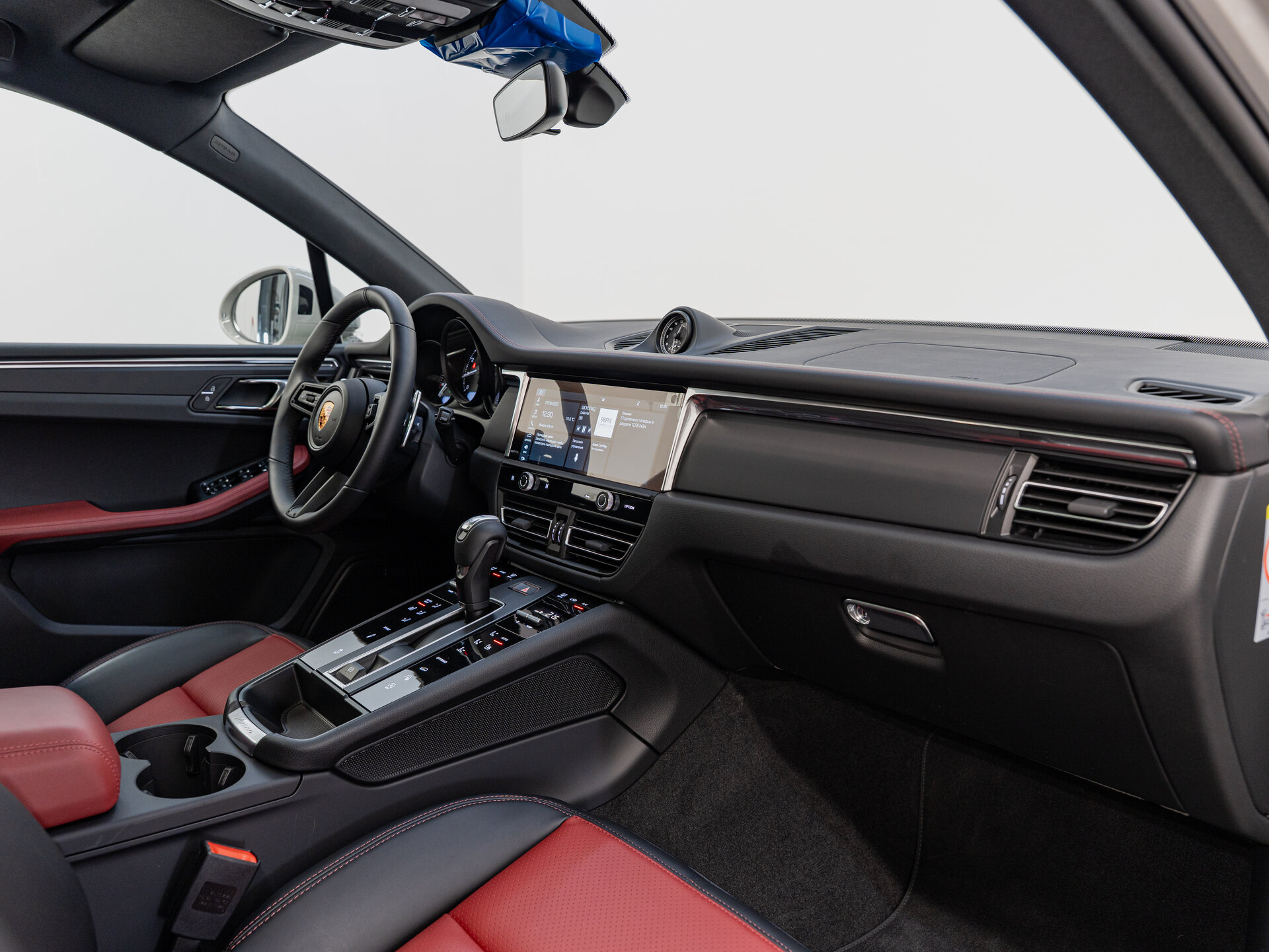Автомобиль Porsche Macan 2.0 AMT (265 л.с.) 4WD - 11