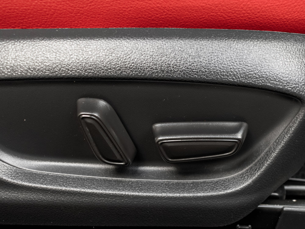Купить Toyota Camry US Market 3.5 AT (301 л.с.), 2018 в Екатеренбурге