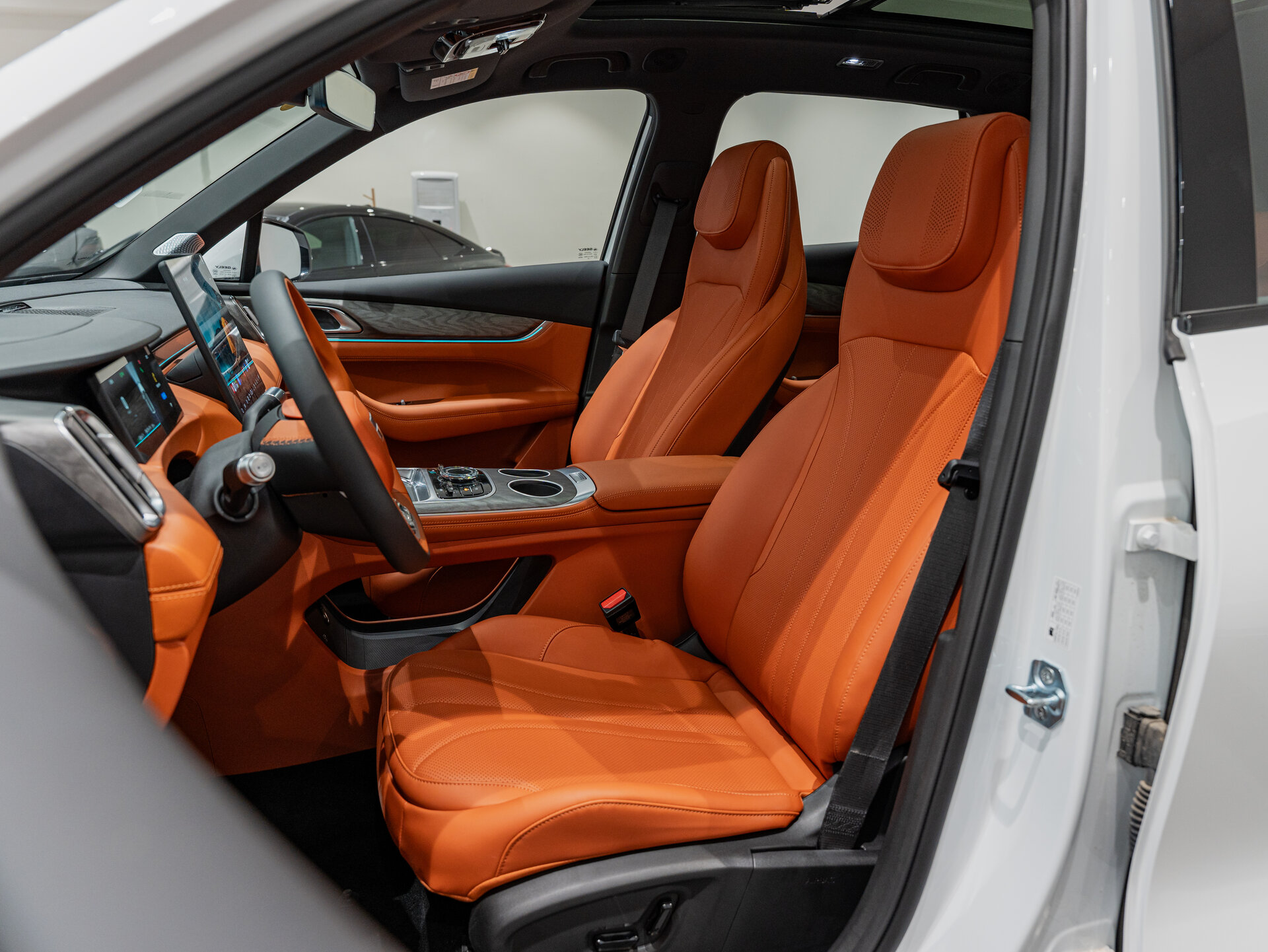 Автомобиль Geely Galaxy M7 1.5hyb AT (238 л.с.) - 19