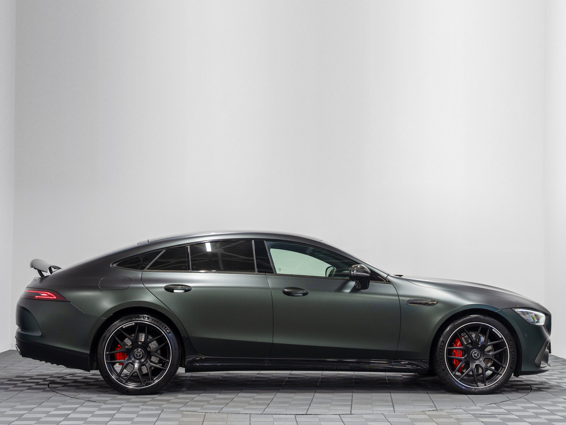 Автомобиль Mercedes-Benz AMG GT 4-Door Coupe 43 3.0 AT (367 л.с.) 4WD - 6