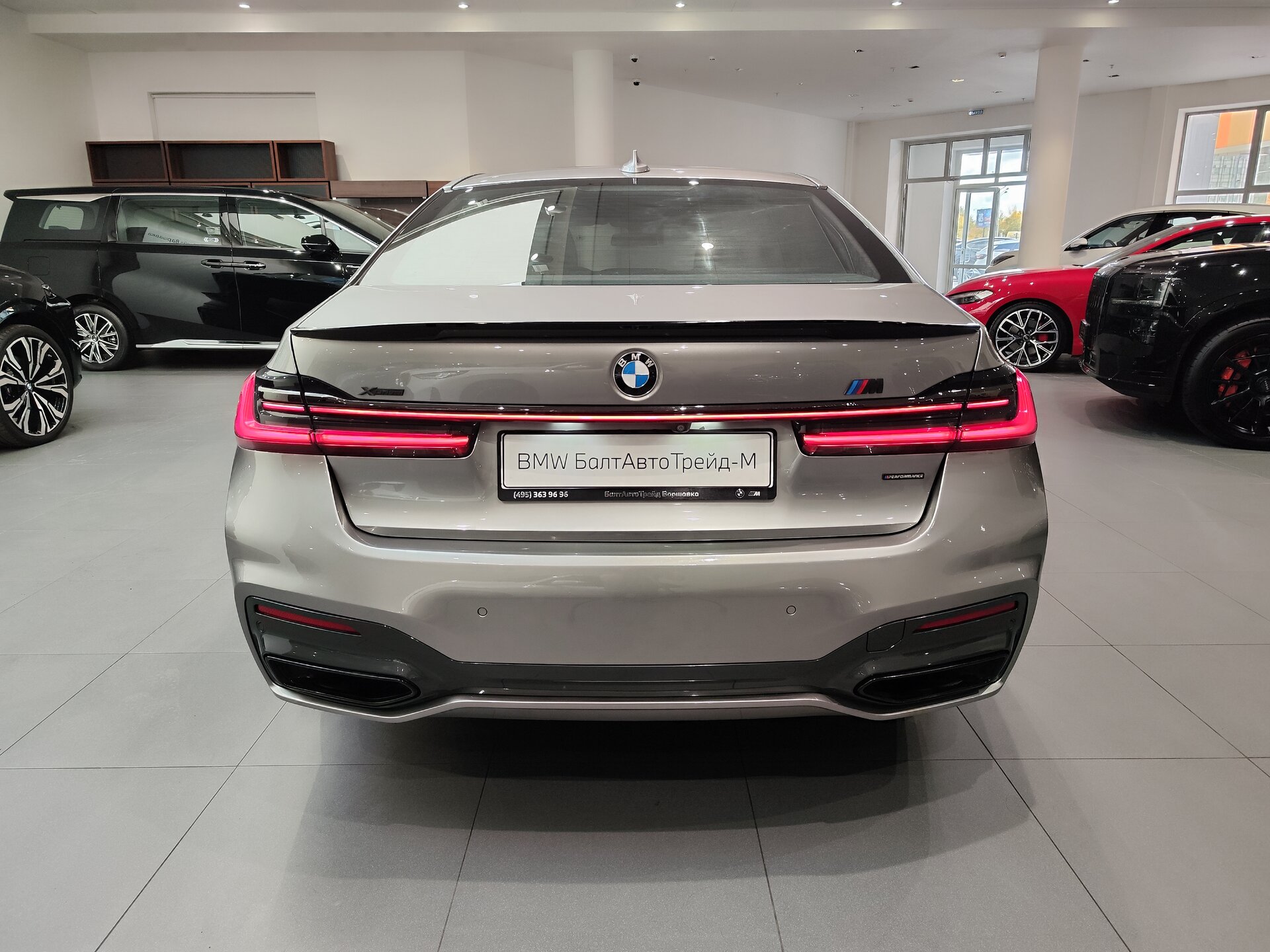 Автомобиль BMW 7 серии 730Ld xDrive 3.0d AT (249 л.с.) 4WD - 5