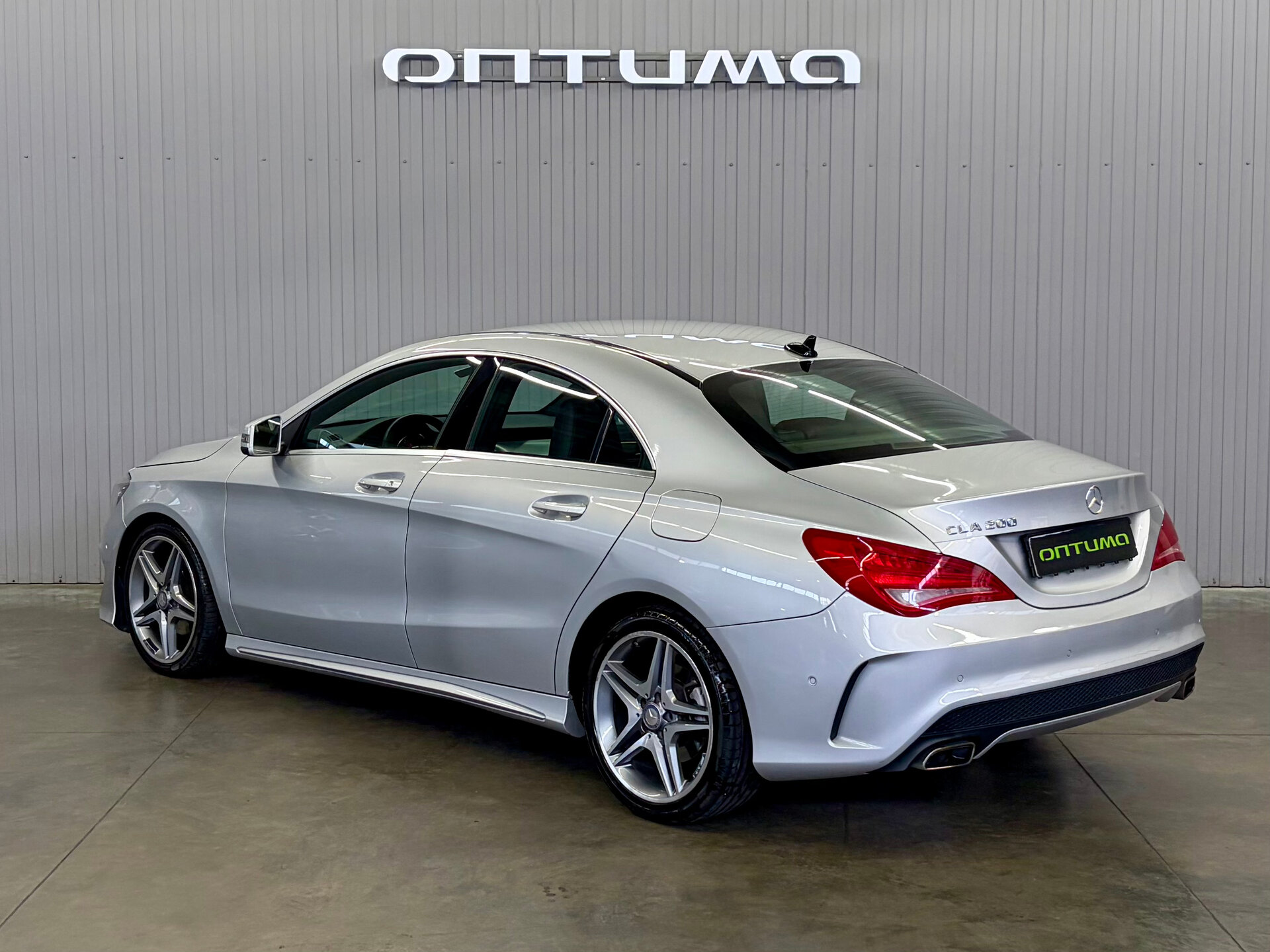 Mercedes-Benz CLA 