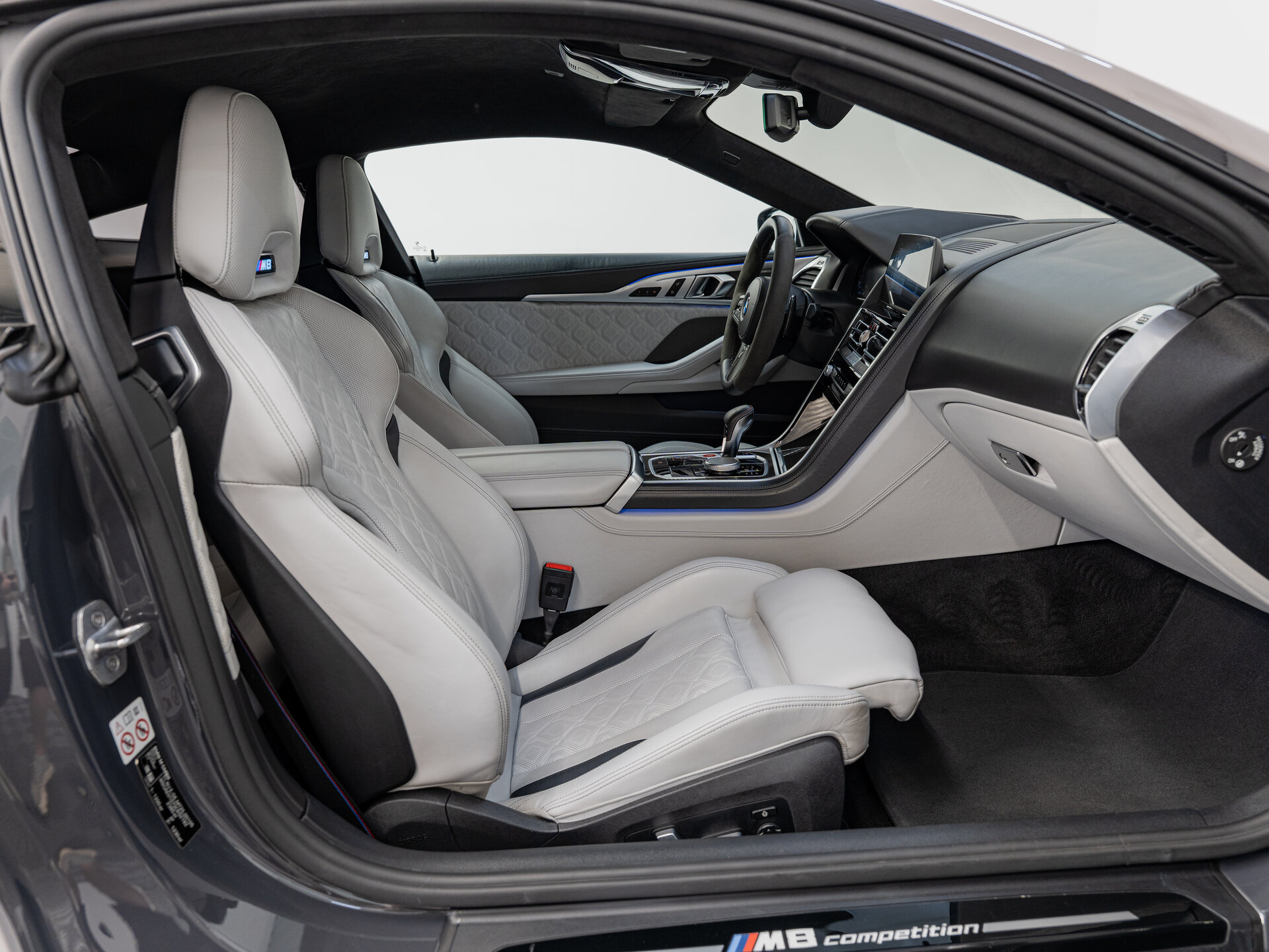 Автомобиль BMW M8 Competition 4.4 AT (625 л.с.) 4WD - 10