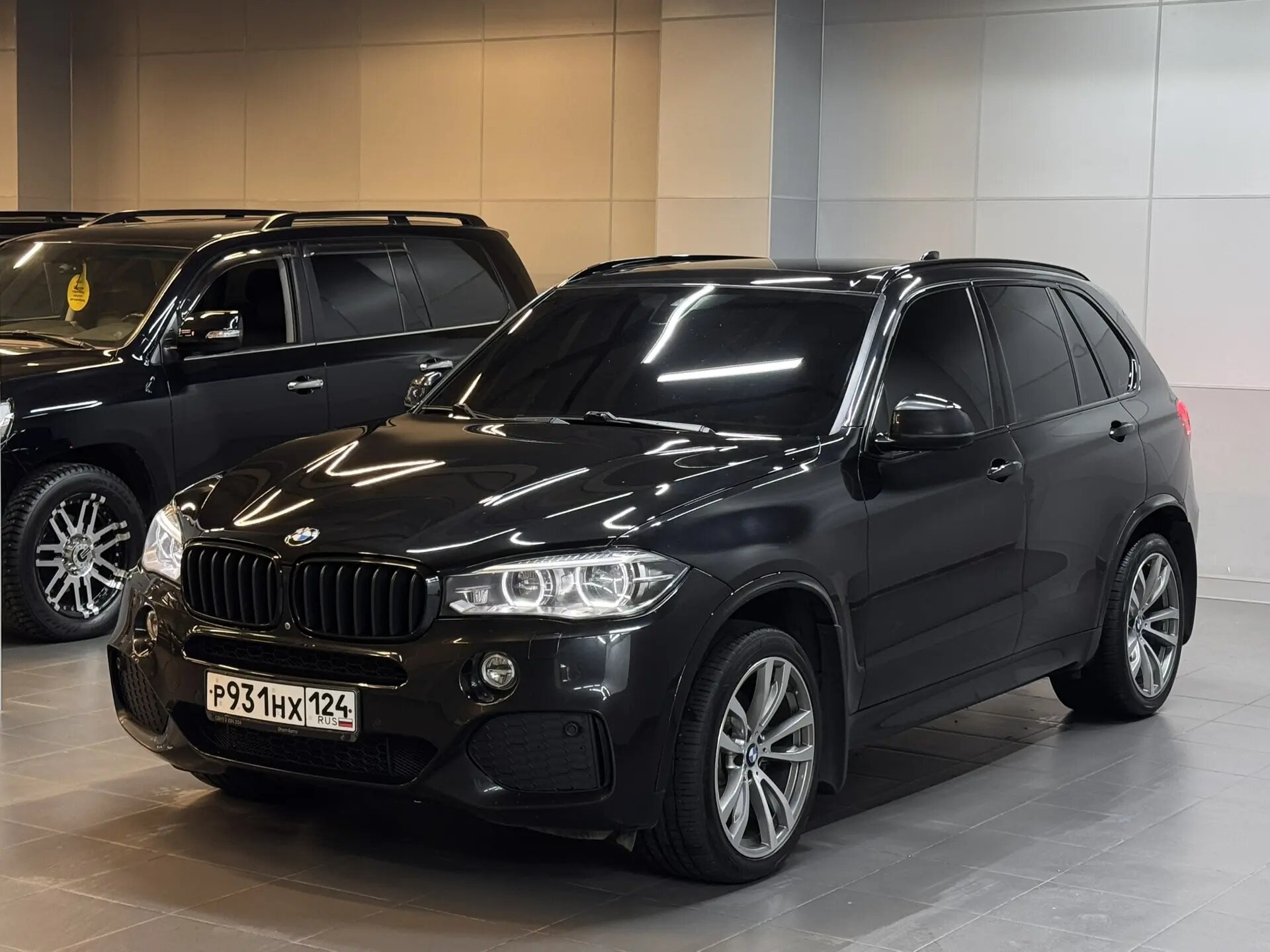 BMW X5 — фото 1