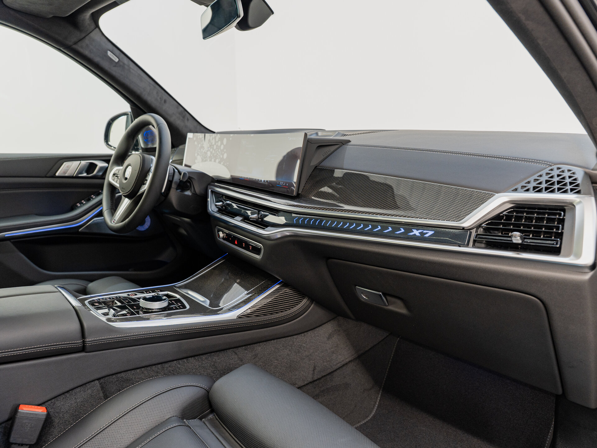 Автомобиль BMW X7 40d 3.0d AT (340 л.с.) 4WD - 16