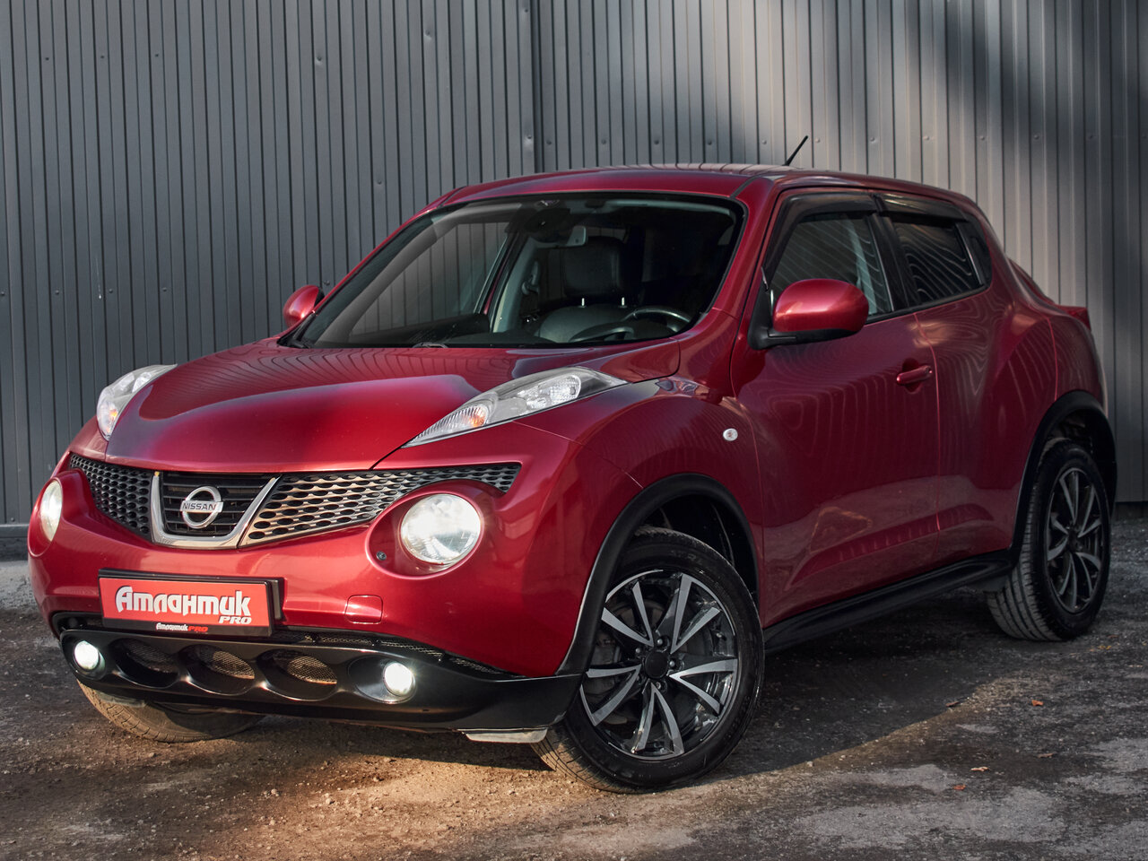 Купить Nissan Juke 1.6 CVT (117 л.с.), 2013 в Екатеренбурге