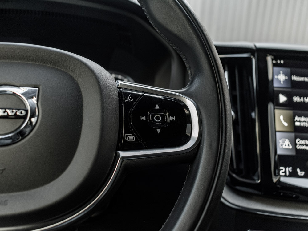 Купить Volvo XC60 2.0 AT (249 л.с.) 4WD, 2021 в Екатеренбурге