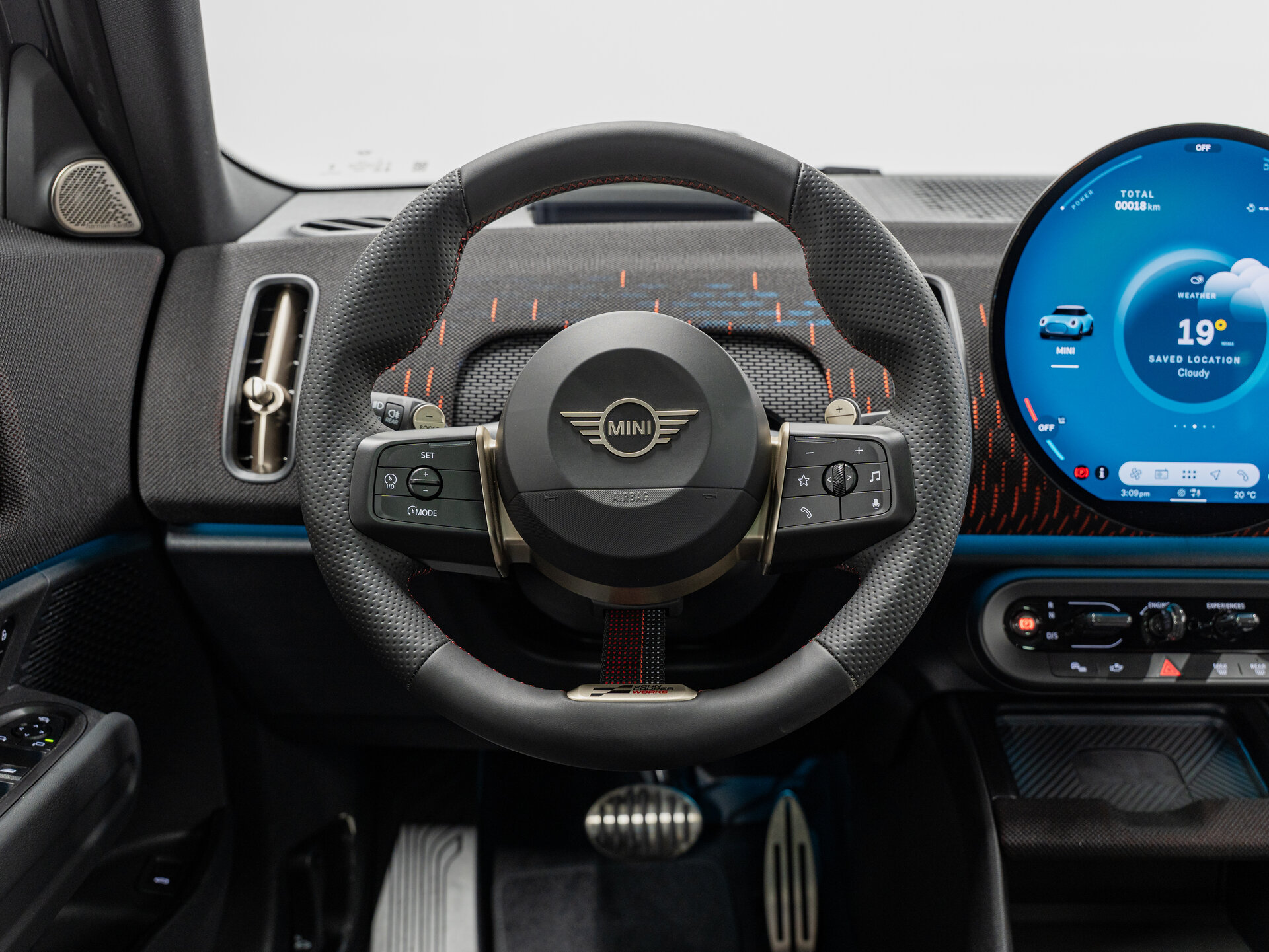 Автомобиль Mini Countryman John Cooper Works 2.0 AMT (300 л.с.) 4WD - 17