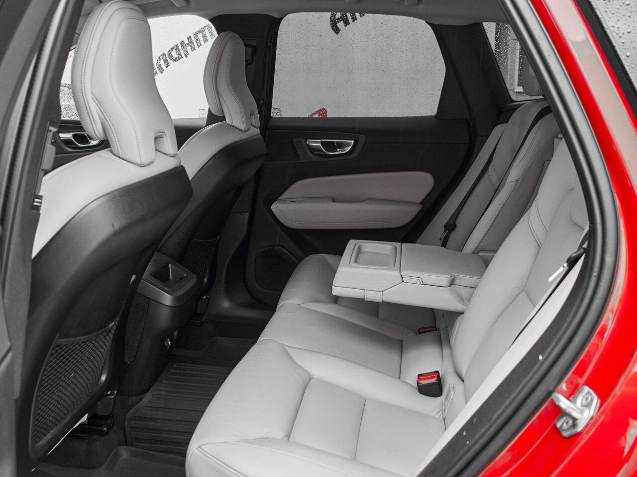 Купить Volvo XC60 2.0d AT (190 л.с.) 4WD, 2019 в Екатеренбурге