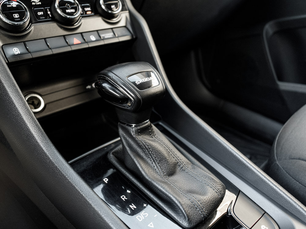 Купить Skoda Karoq 1.5 AMT (150 л.с.), 2020 в Екатеренбурге