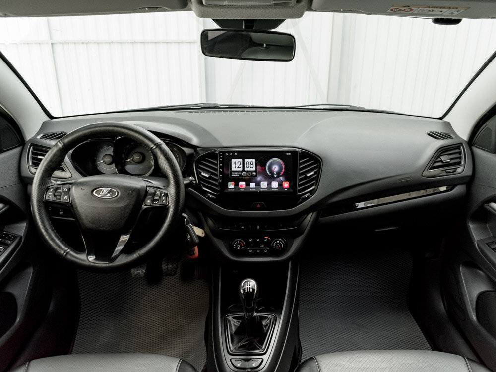 Купить Lada (ВАЗ) Vesta 1.6 MT (106 л.с.), 2016 в Екатеренбурге