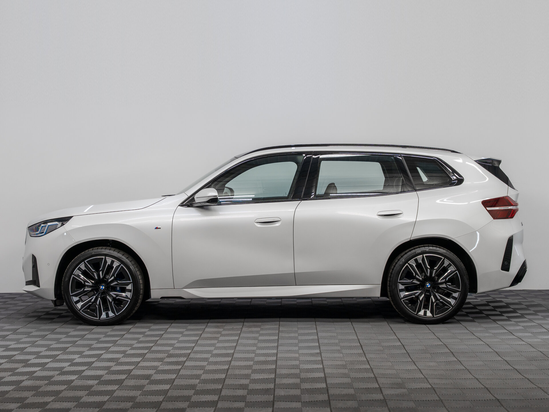 Автомобиль BMW X3 30L xDrive 2.0 AT (258 л.с.) 4WD - 8