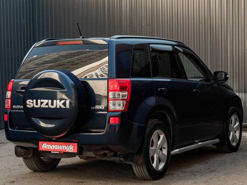 Купить Suzuki Grand Vitara 2.4 AT (169 л.с.) 4WD, 2011 в Екатеренбурге