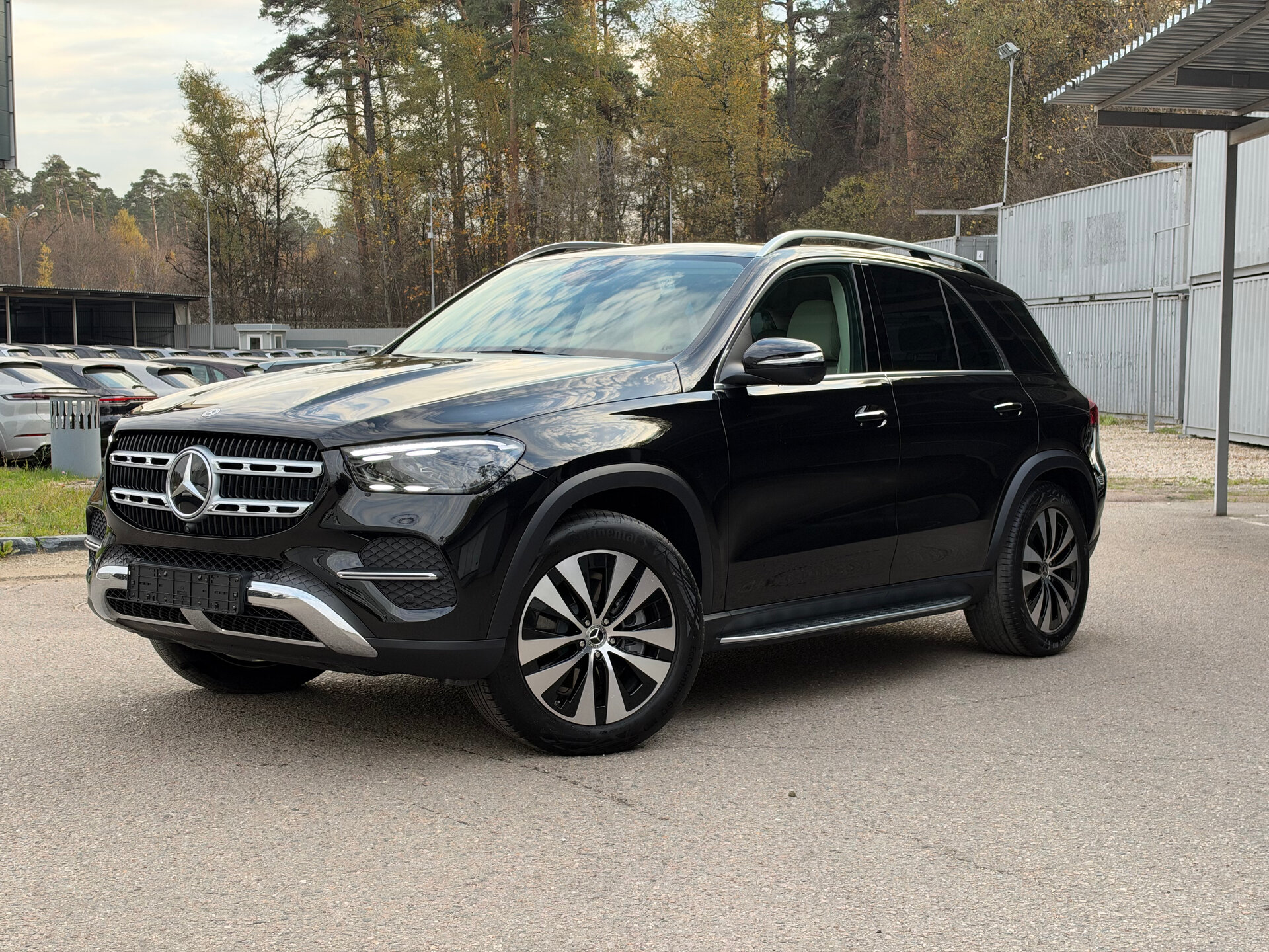 Автомобиль Mercedes-Benz GLE 350 2.0 AT (258 л.с.) 4WD - 1