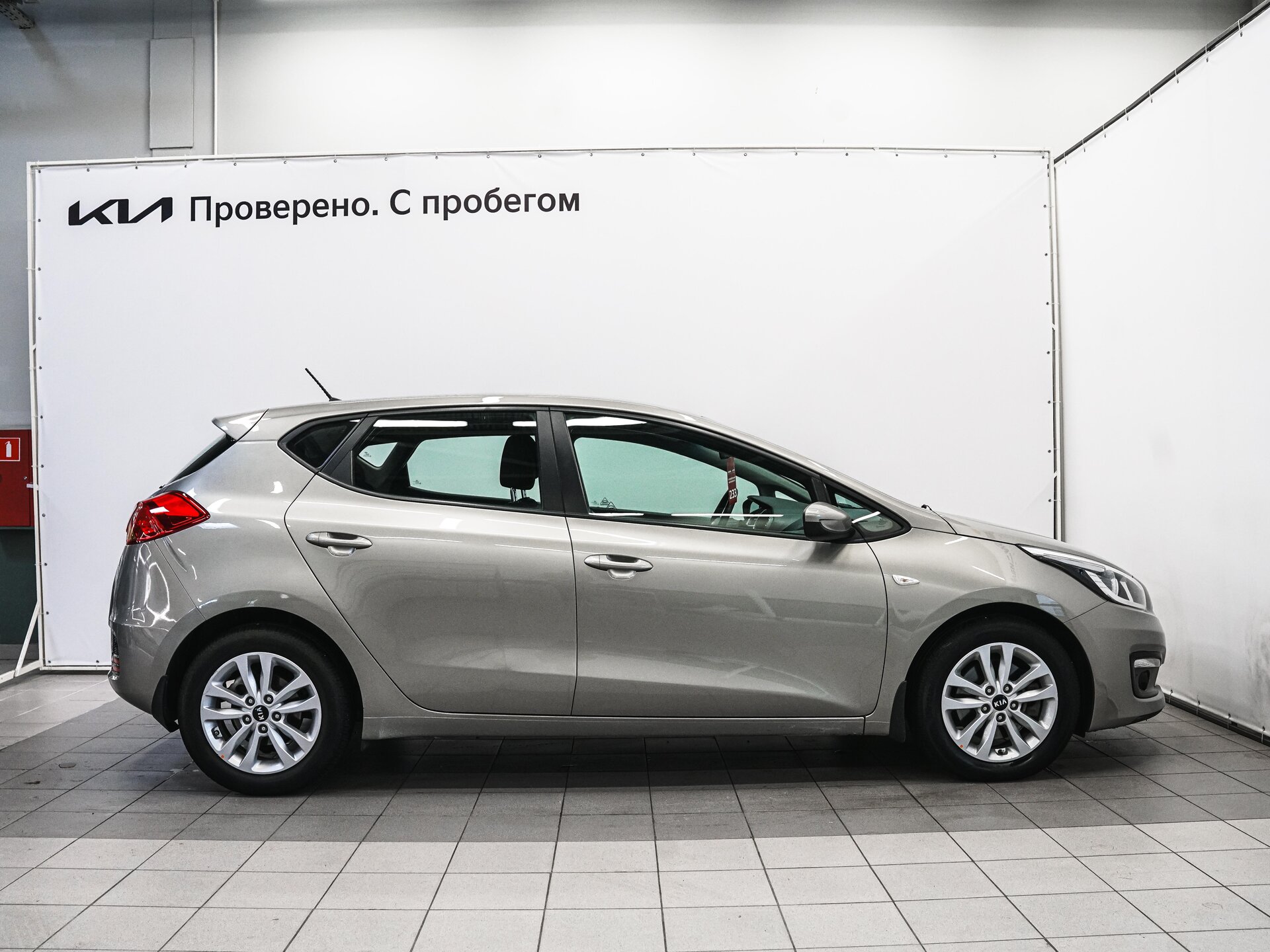 Kia Ceed 2016 6