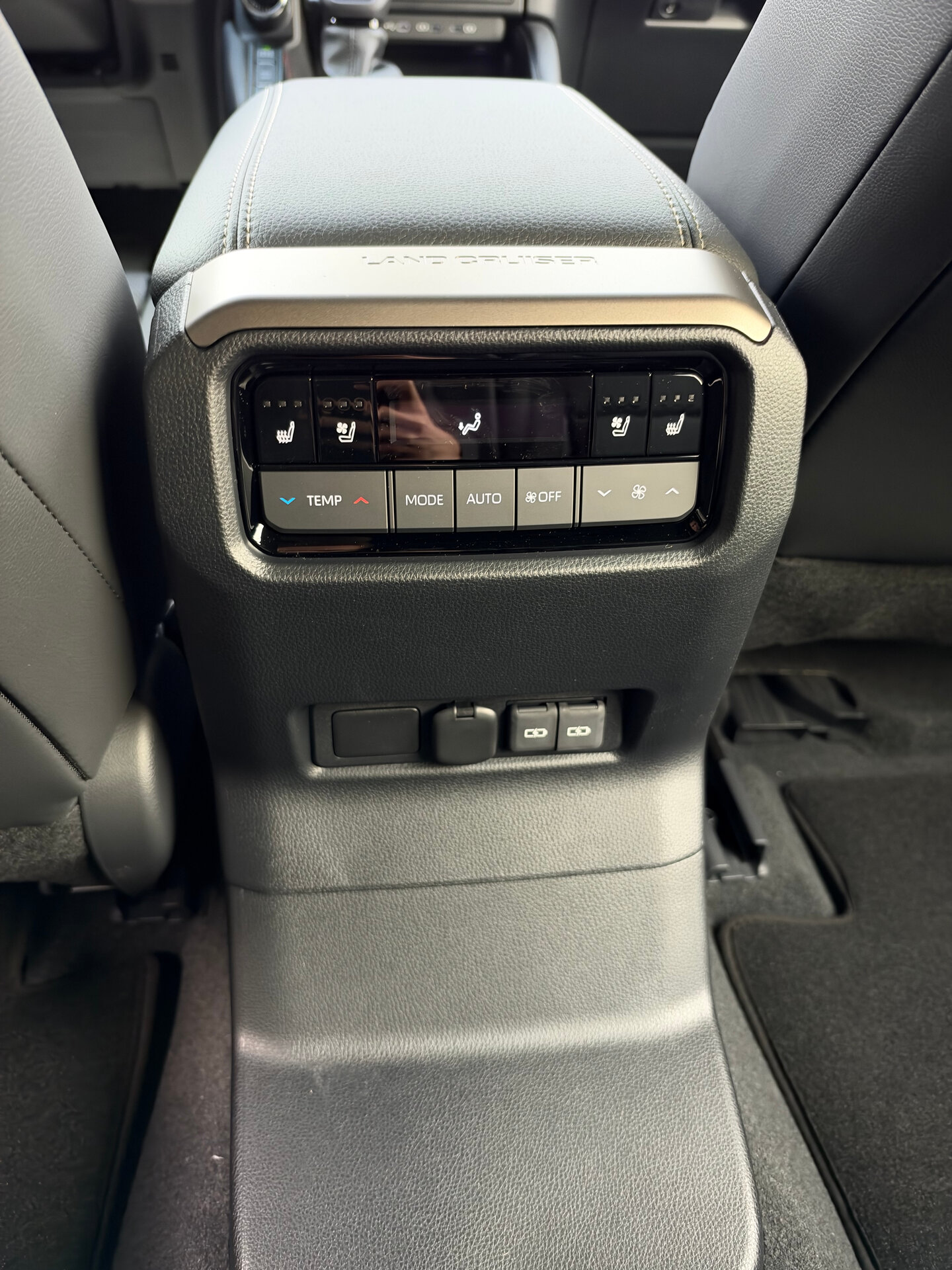 Автомобиль Toyota Land Cruiser Prado 2.8d AT (204 л.с.) 4WD - 9