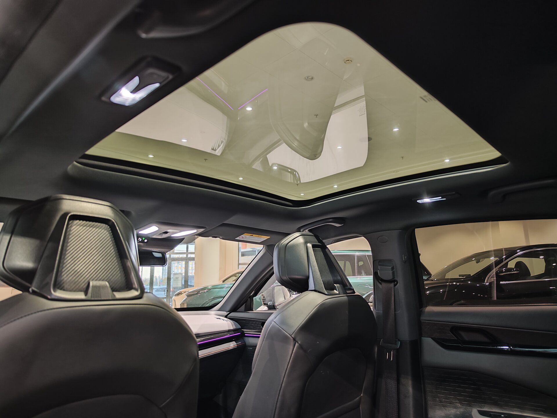Автомобиль Changan UNI-V 1.5 AMT (181 л.с.) - 10