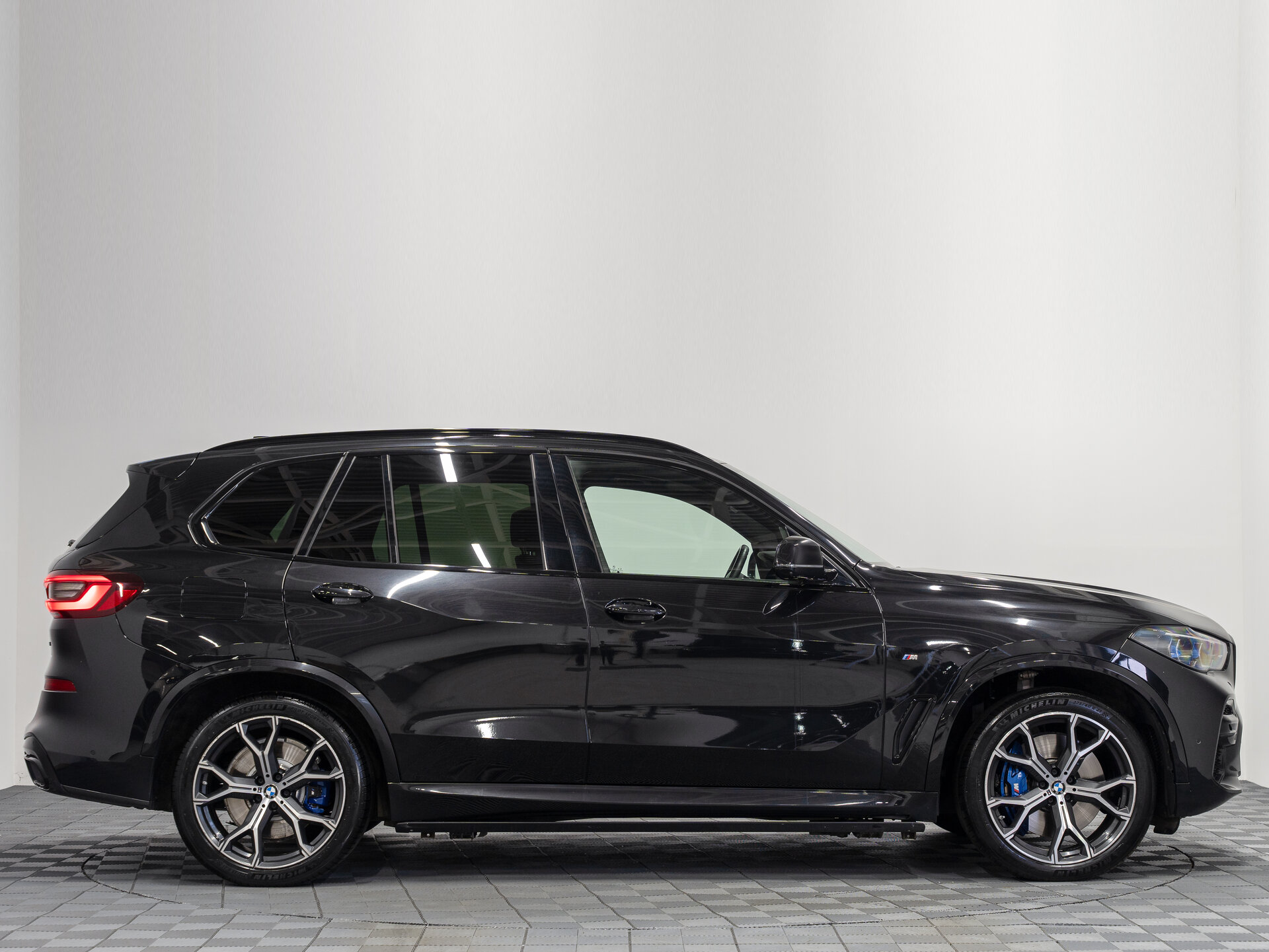 Автомобиль BMW X5 40d 3.0d AT (340 л.с.) 4WD - 6